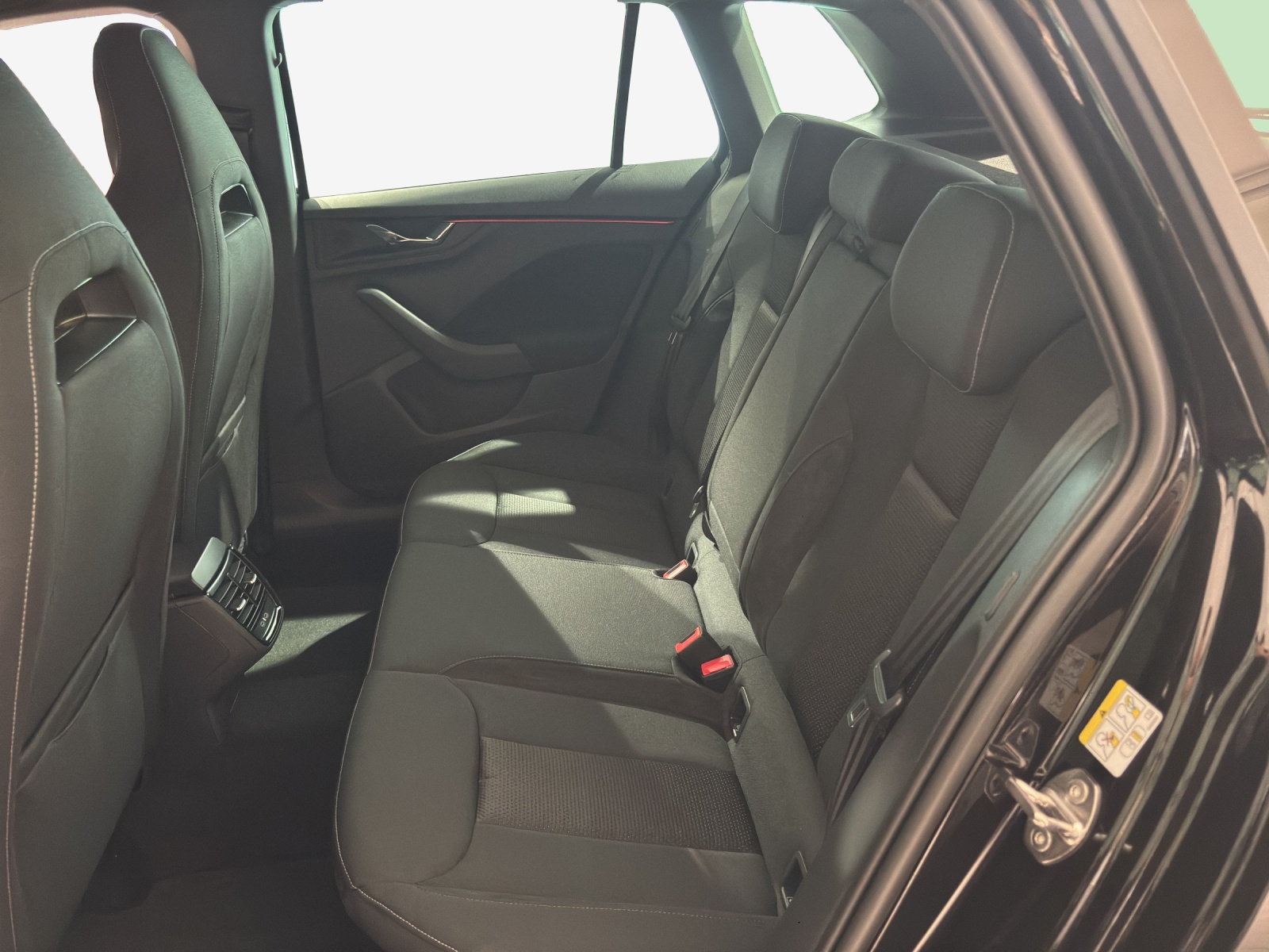 SKODA Kamiq 1.5 TSI Dynamic DSG-image-11