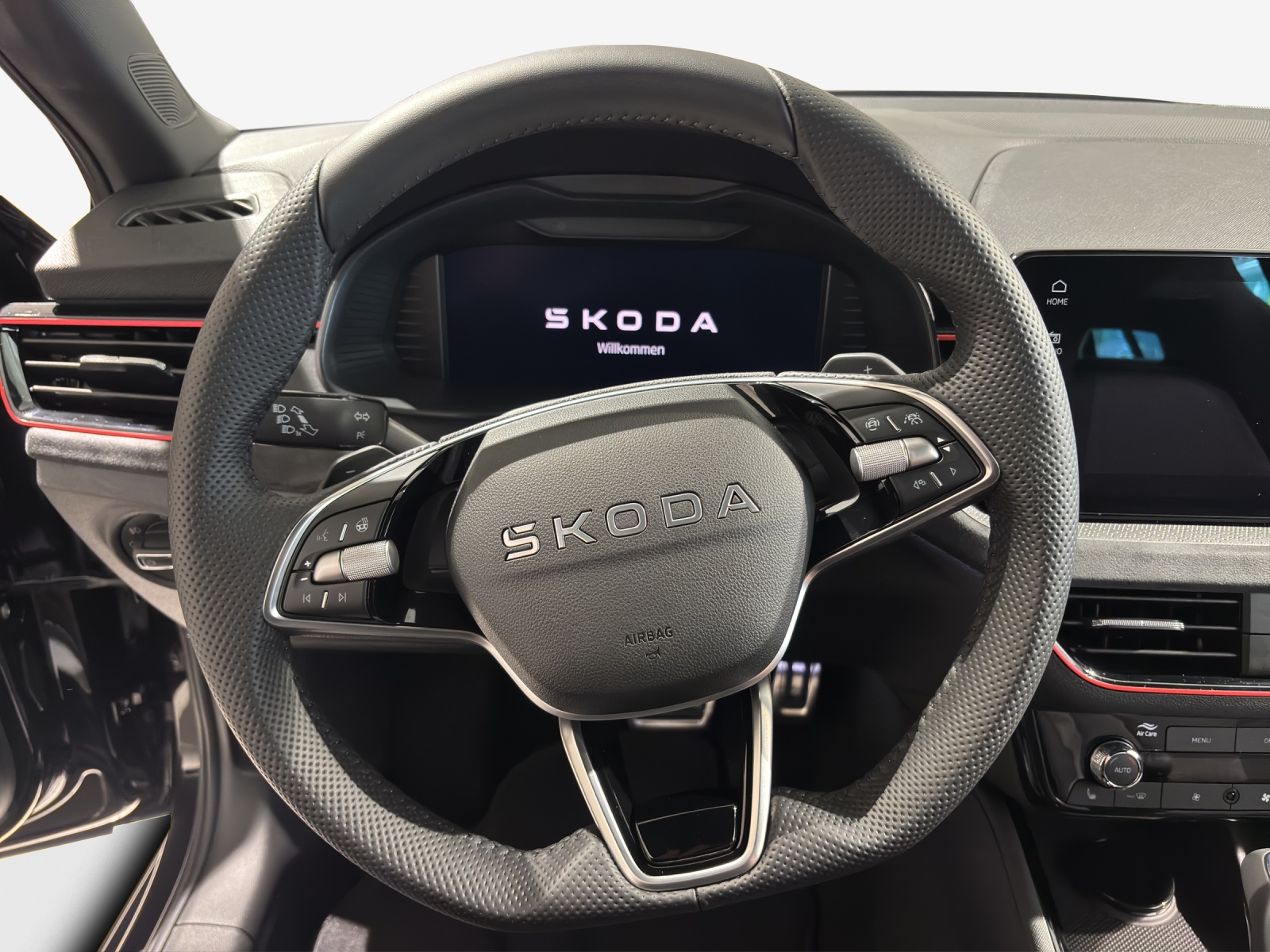SKODA Kamiq 1.5 TSI Dynamic DSG-image-9