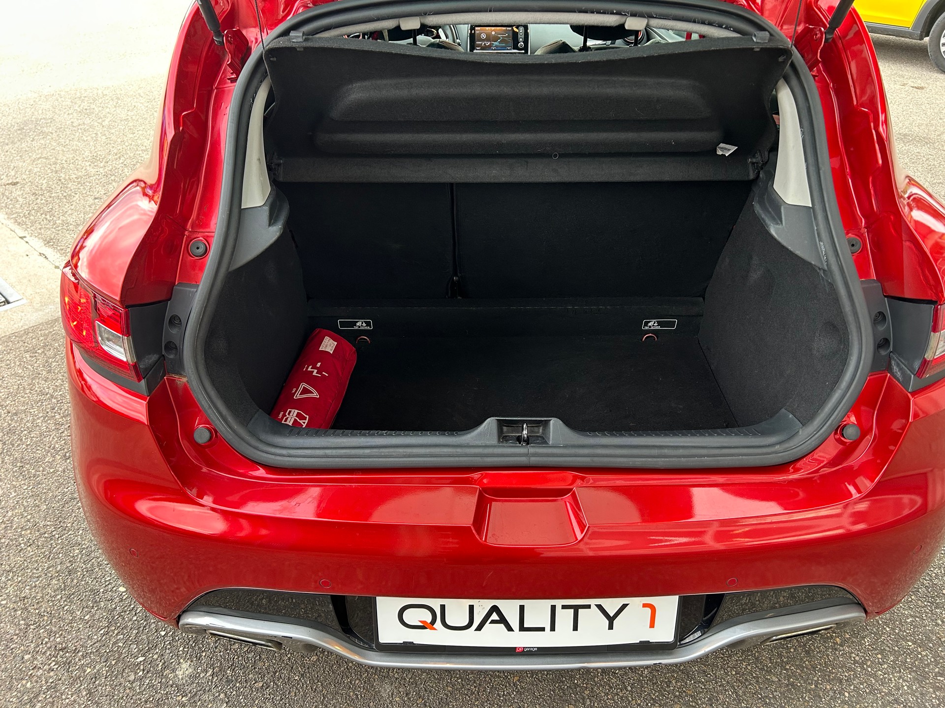 RENAULT Clio 1.6 T RS 200 EDC-image-10