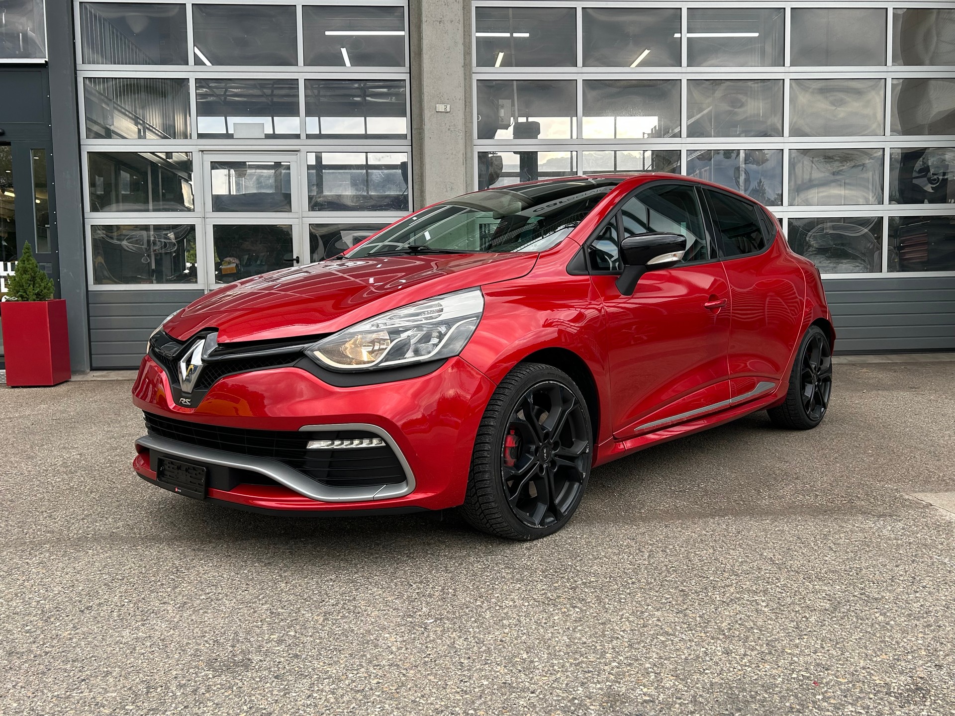 RENAULT Clio 1.6 T RS 200 EDC-image-1