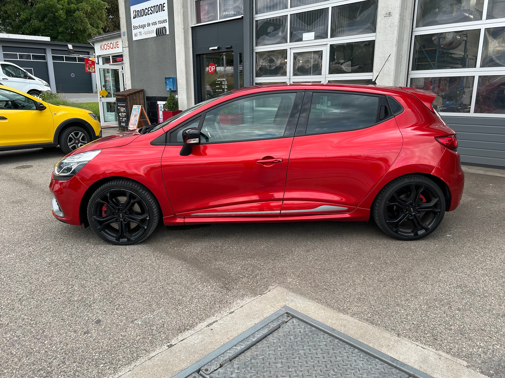 RENAULT Clio 1.6 T RS 200 EDC-image-2