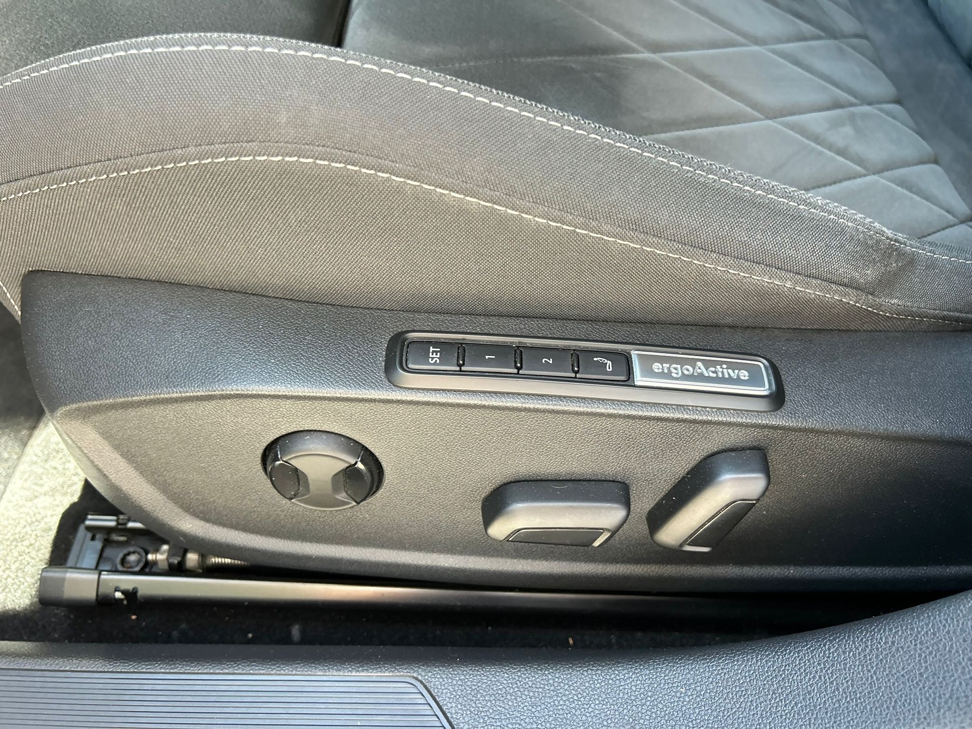 VW Golf 1.4 TSI PHEV Style-image-8