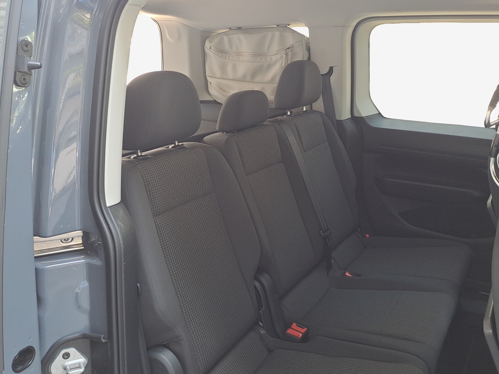 VW Caddy 1.5 TSI California Spirit-image-13