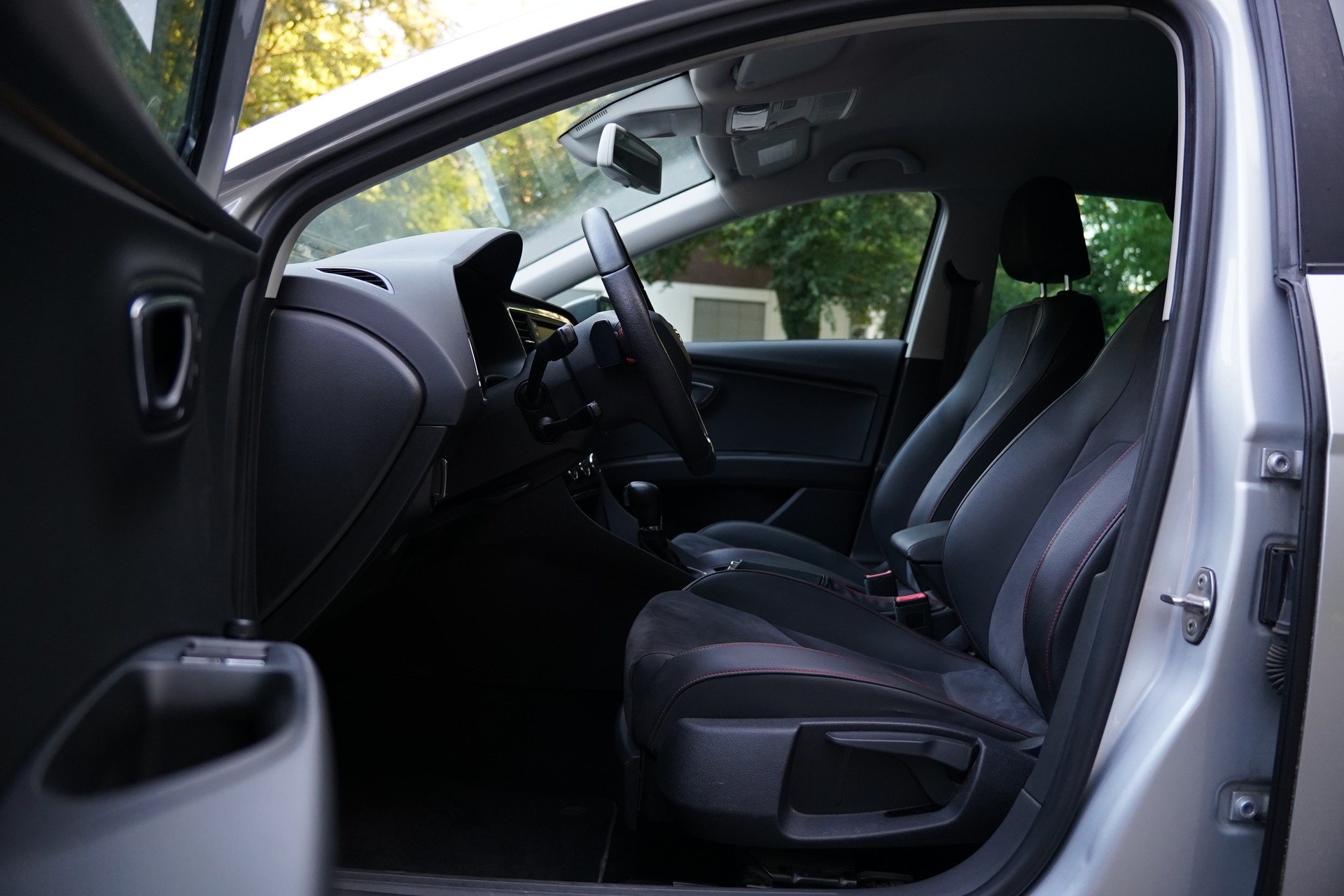 SEAT Leon 1.8 TSI FR DSG-image-16