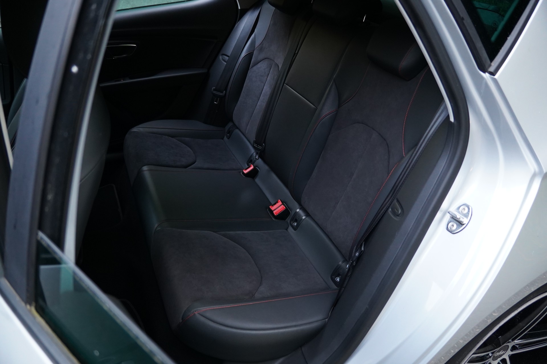 SEAT Leon 1.8 TSI FR DSG-image-20