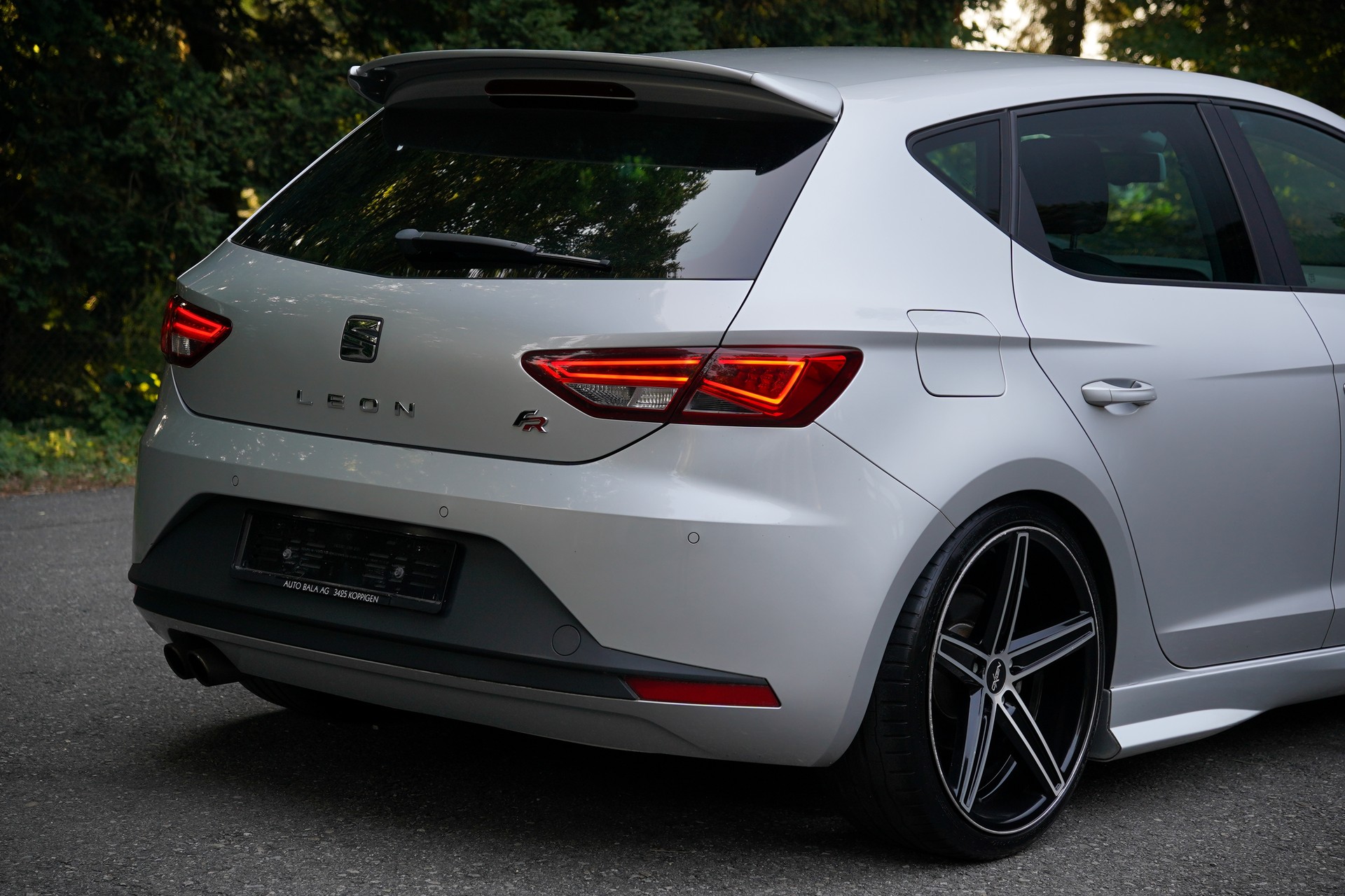 SEAT Leon 1.8 TSI FR DSG-image-12