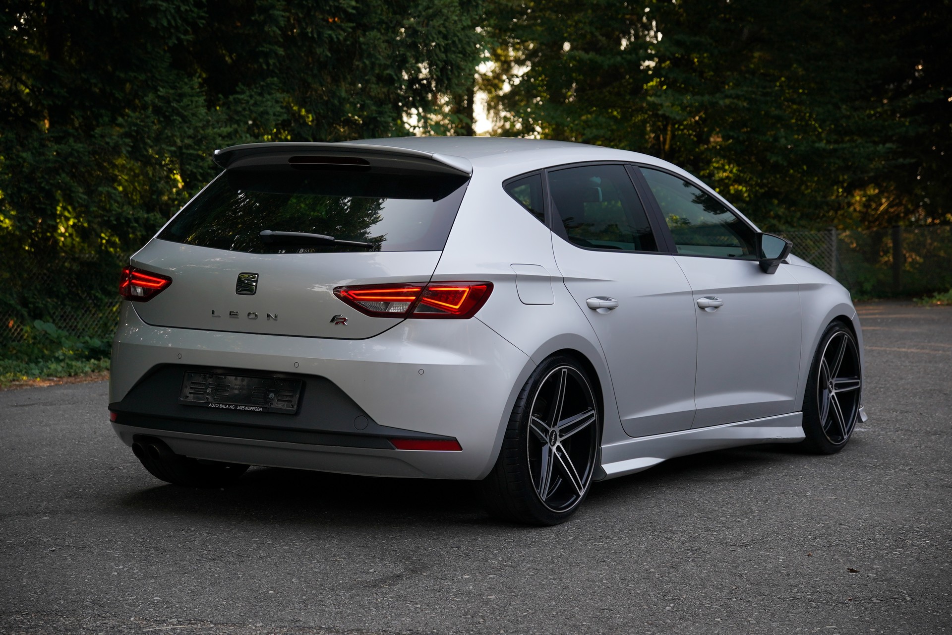 SEAT Leon 1.8 TSI FR DSG-image-2