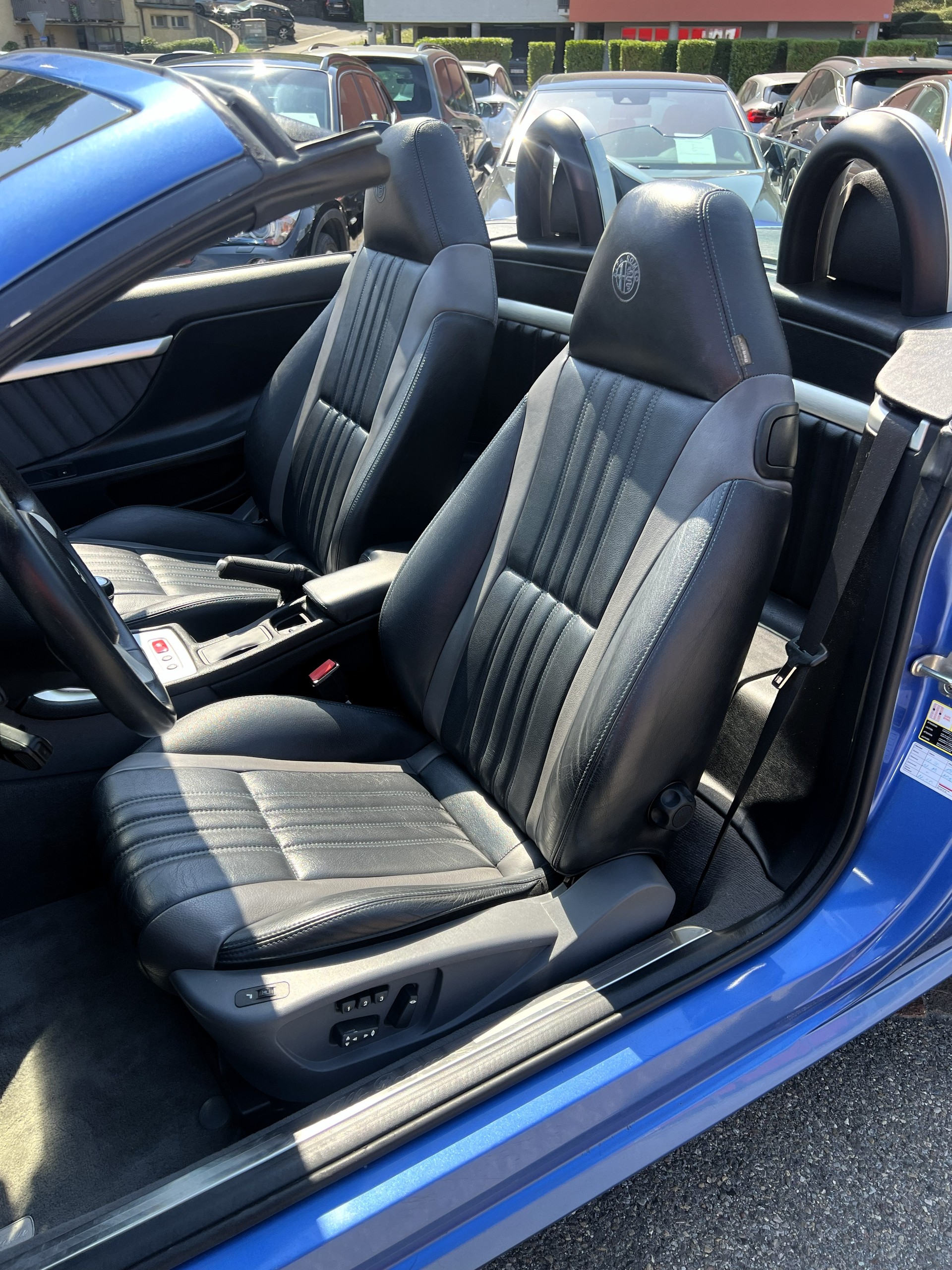 ALFA ROMEO Spider 3.2 JTS Q4-image-13