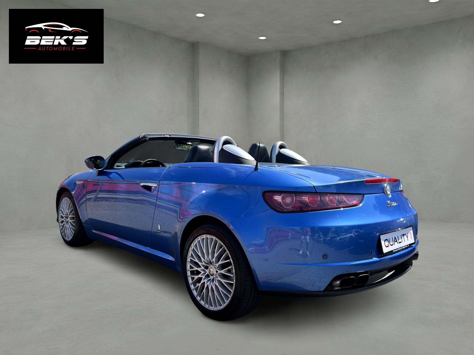ALFA ROMEO Spider 3.2 JTS Q4-showroom-element-2