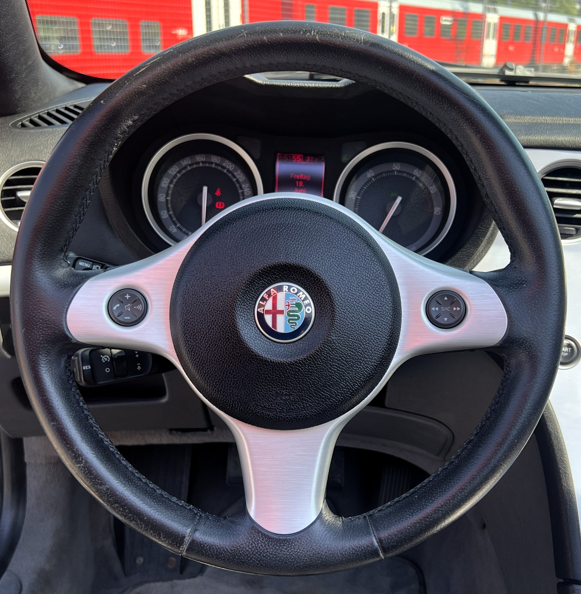 ALFA ROMEO Spider 3.2 JTS Q4-image-18
