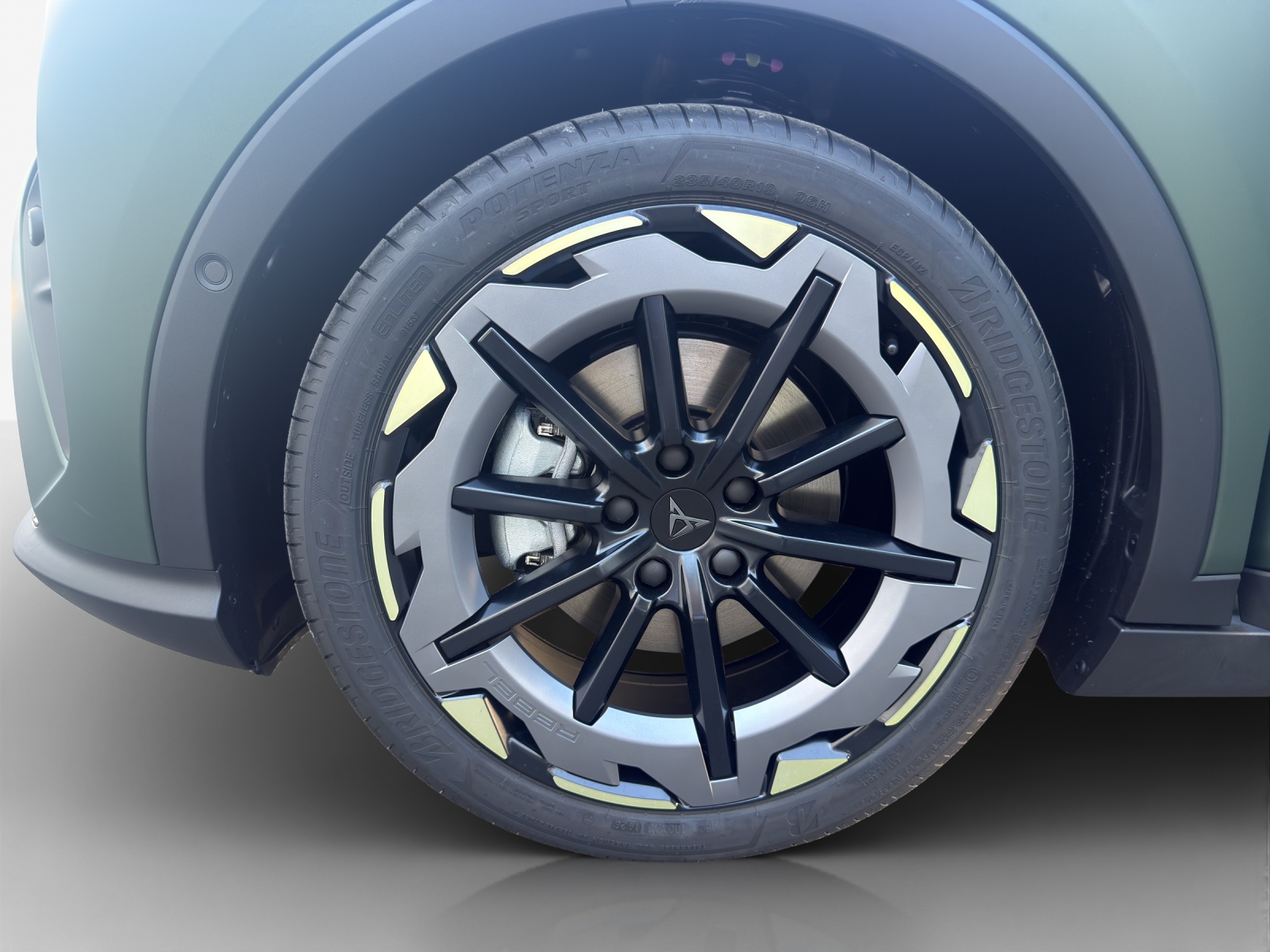 CUPRA Raval 52 kWh VZ Extreme Launch Edition-image-13