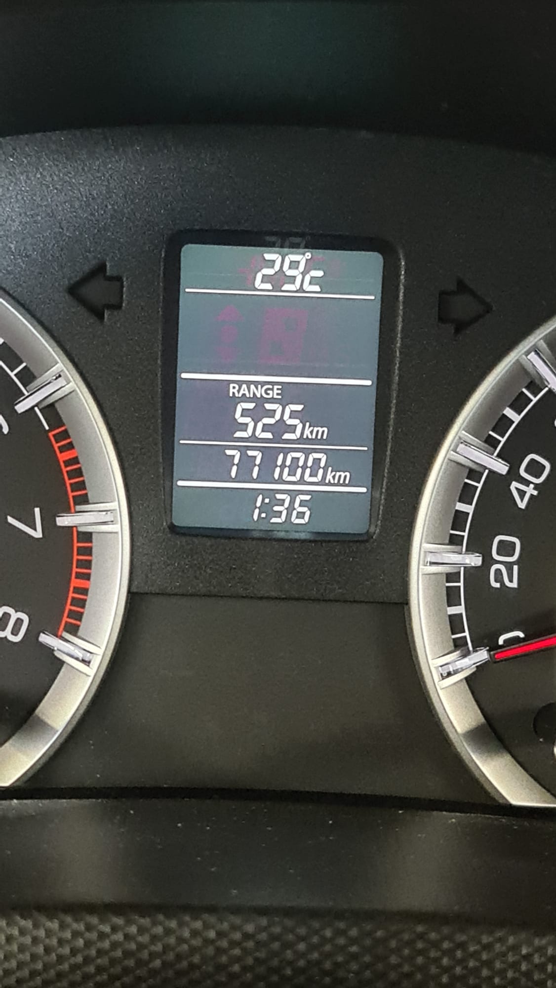 SUZUKI Swift 1.2i 16V PizSulai Top 4x4-image-6