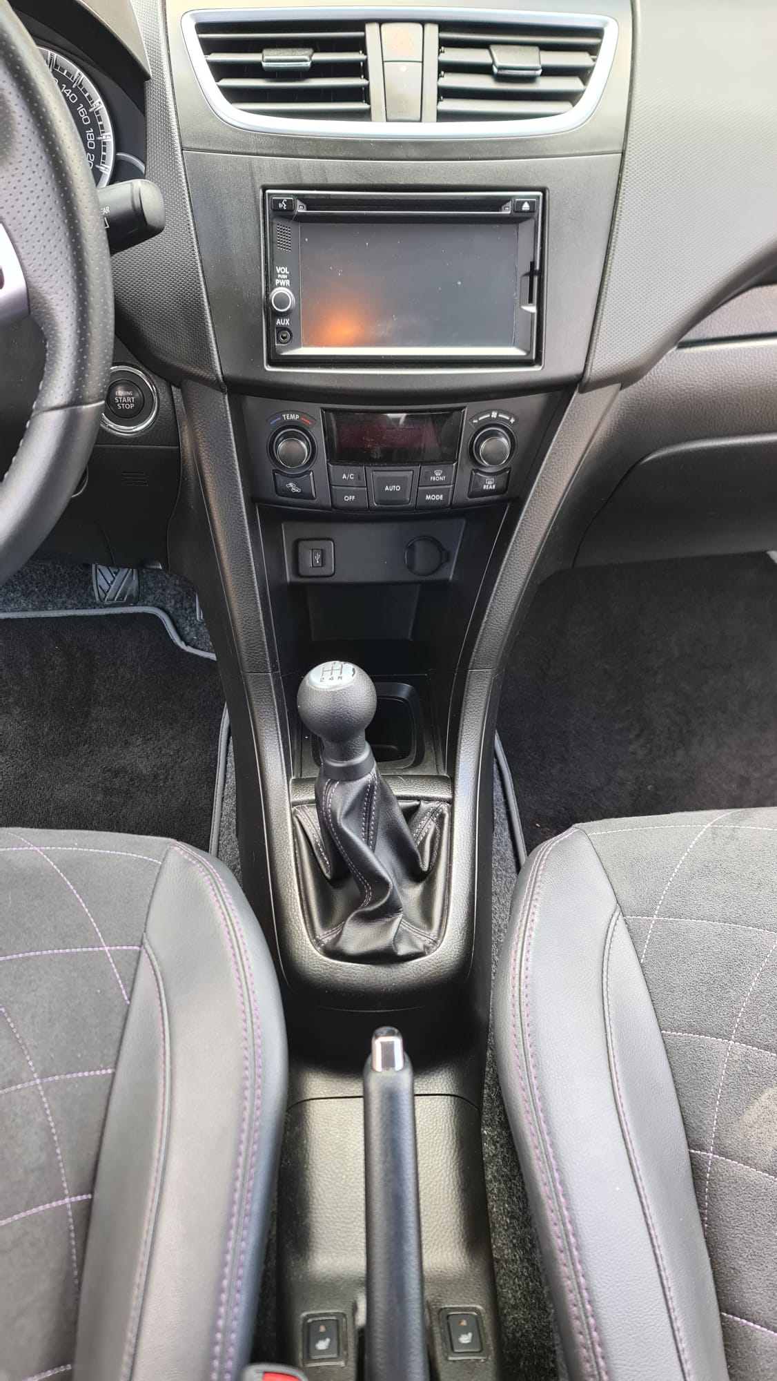 SUZUKI Swift 1.2i 16V PizSulai Top 4x4-image-9