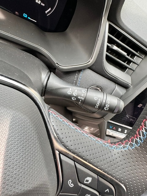 RENAULT Captur 1.8 E-Tech 160 Esprit Alpine DHT-image-16