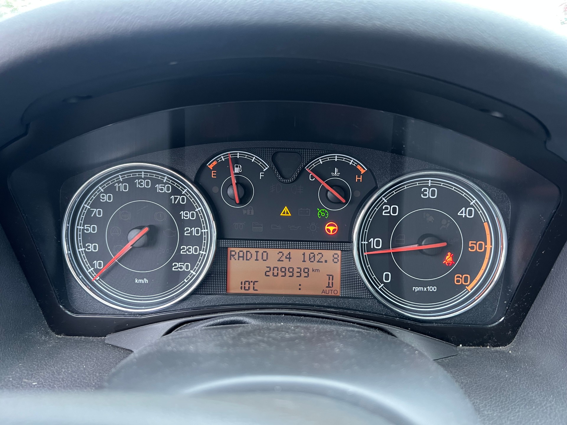 FIAT Croma 2.4 20V JTD Emotion-image-12