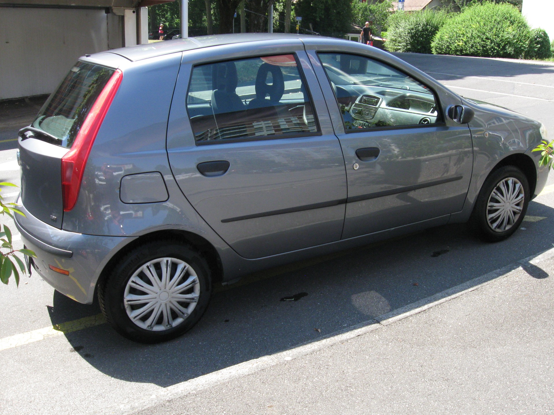 FIAT Punto 1.2 16V-image-3