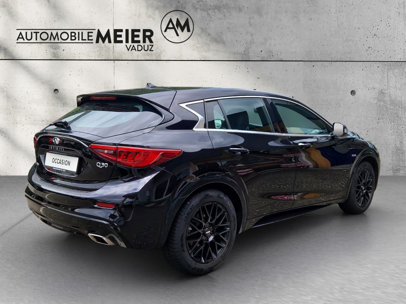 INFINITI Q30 2.2d Premium DCT AWD-image-6