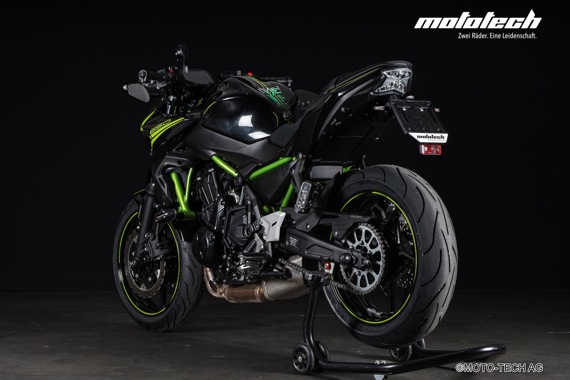 KAWASAKI Z 650 (35kW)-showroom-element-3