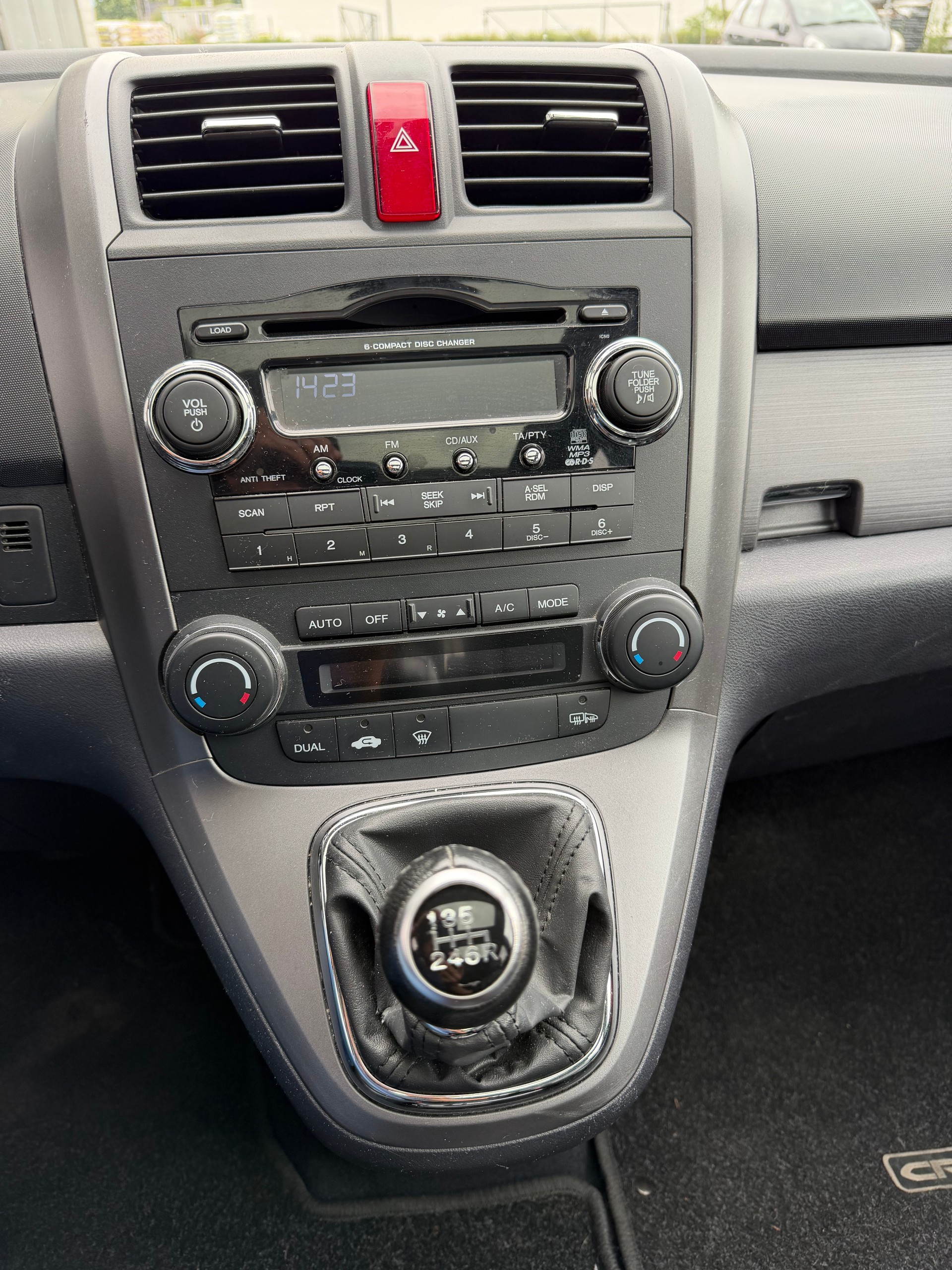 HONDA CR-V 2.2 i-CTDi 4WD Executive-image-7