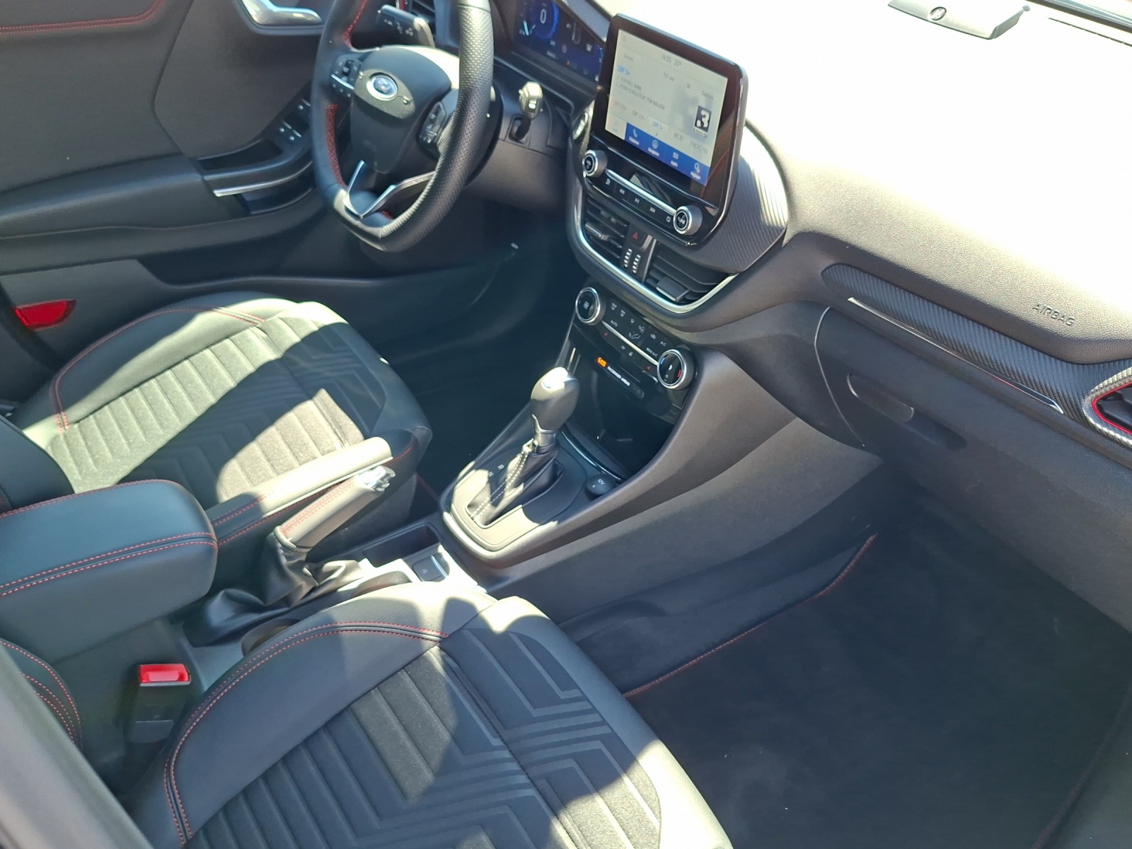 FORD Puma 1.0 MHEV ST-Line X Automat-image-9