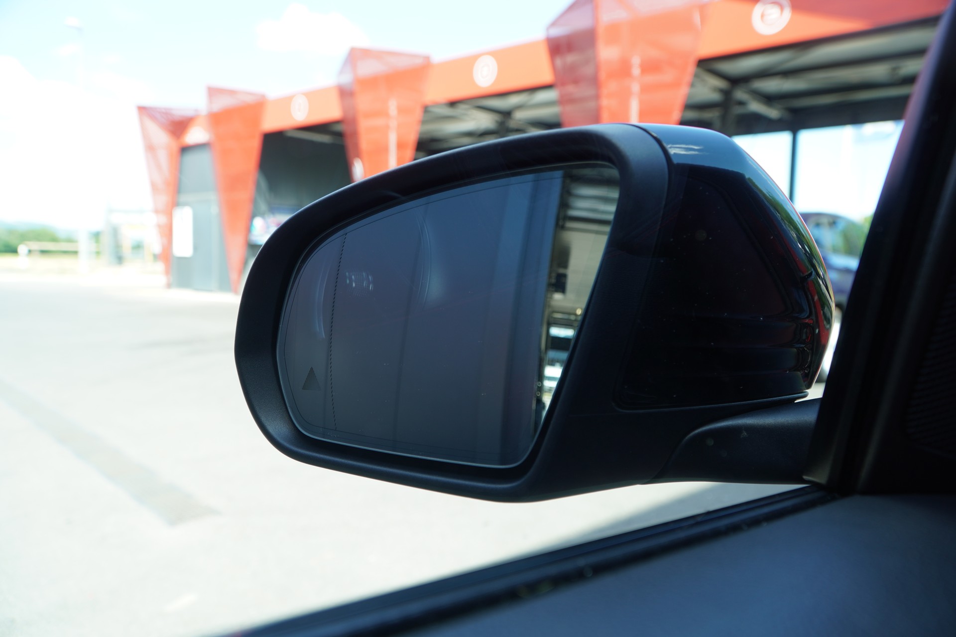 MERCEDES-BENZ GLC 43 AMG 4Matic 9G-Tronic-image-24