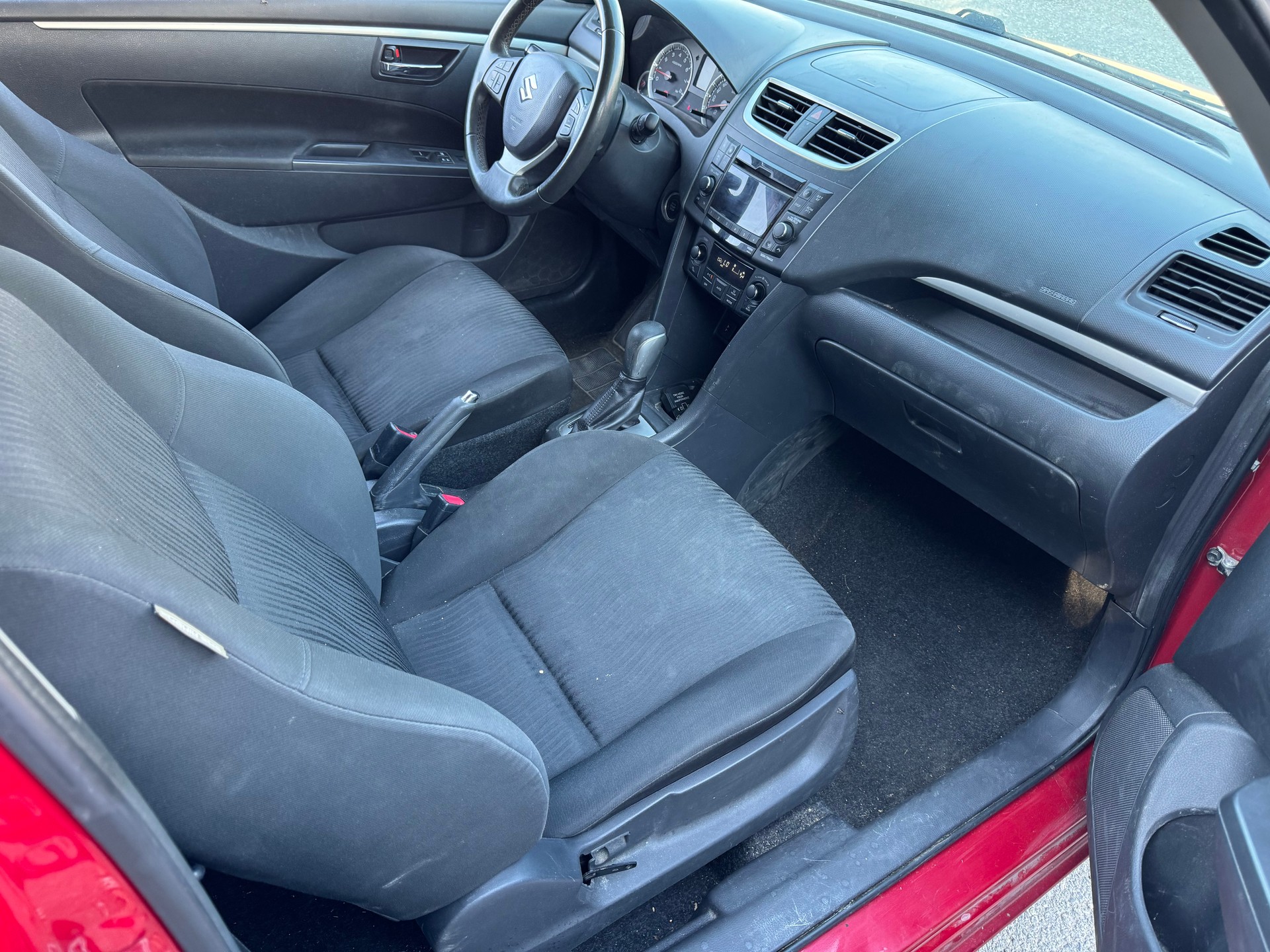 SUZUKI Swift 1.2i 16V GL Top Automatic-image-6