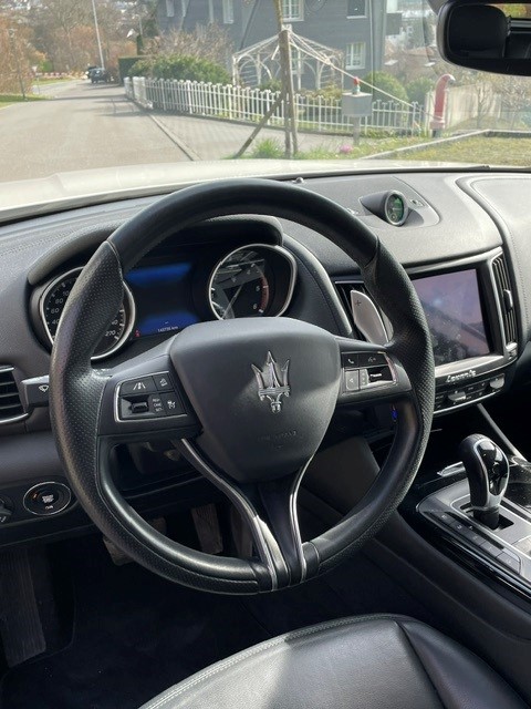 MASERATI 3.0 V6 D Essence-image-5