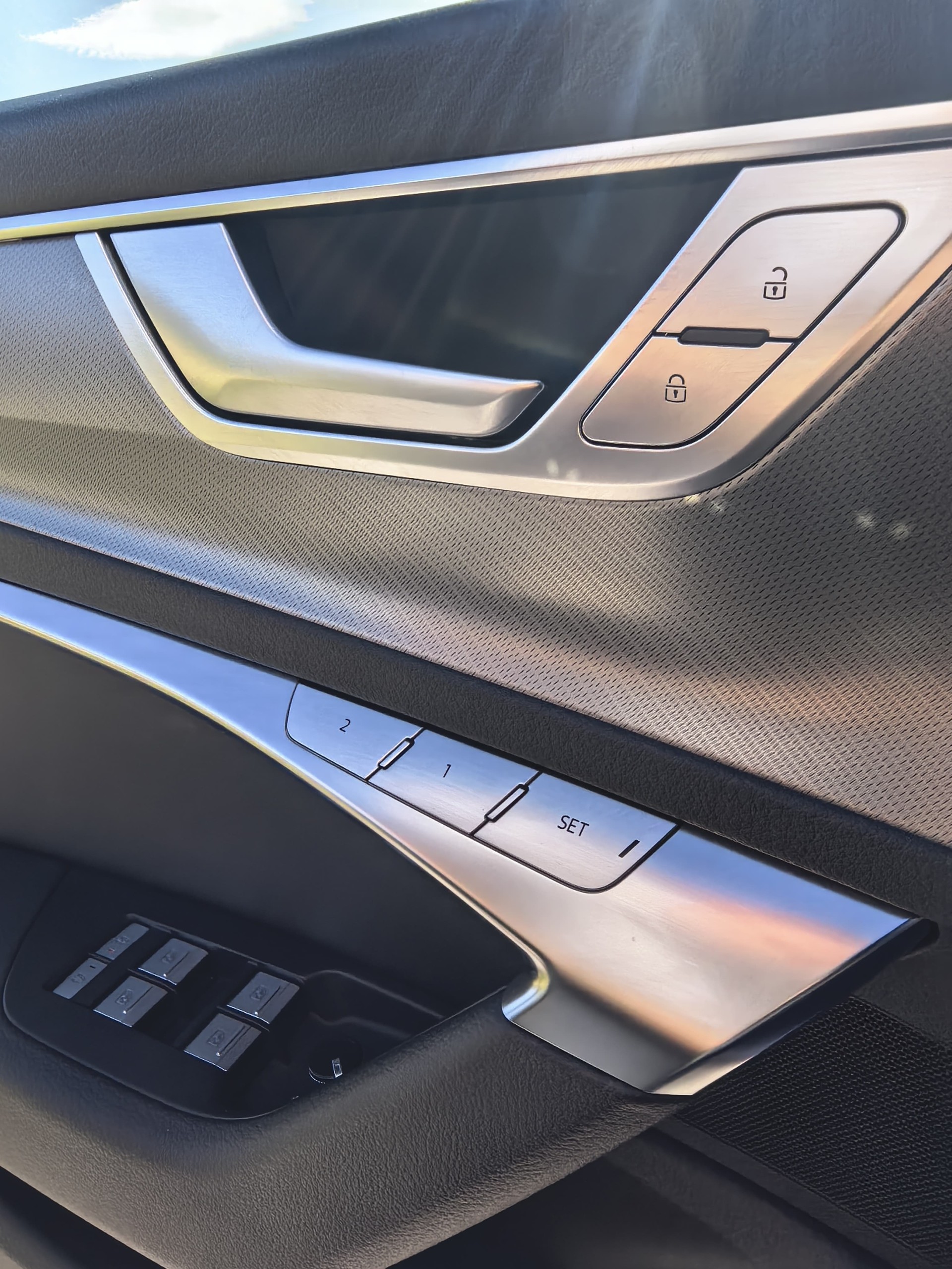 AUDI 3.0 55 TFSI quattro S-Tronic-image-5