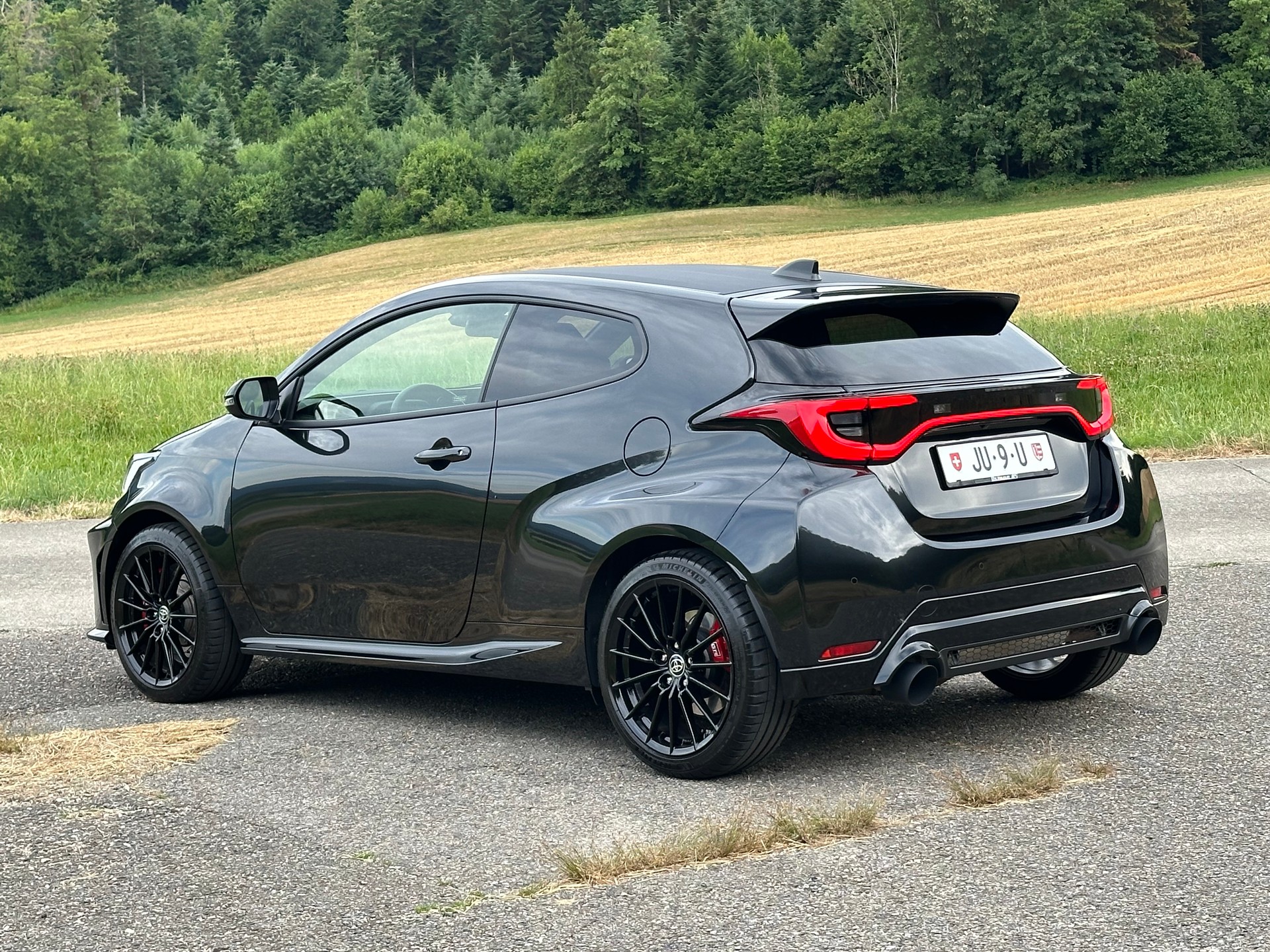 TOYOTA Yaris 1.6 GR Sport-image-5