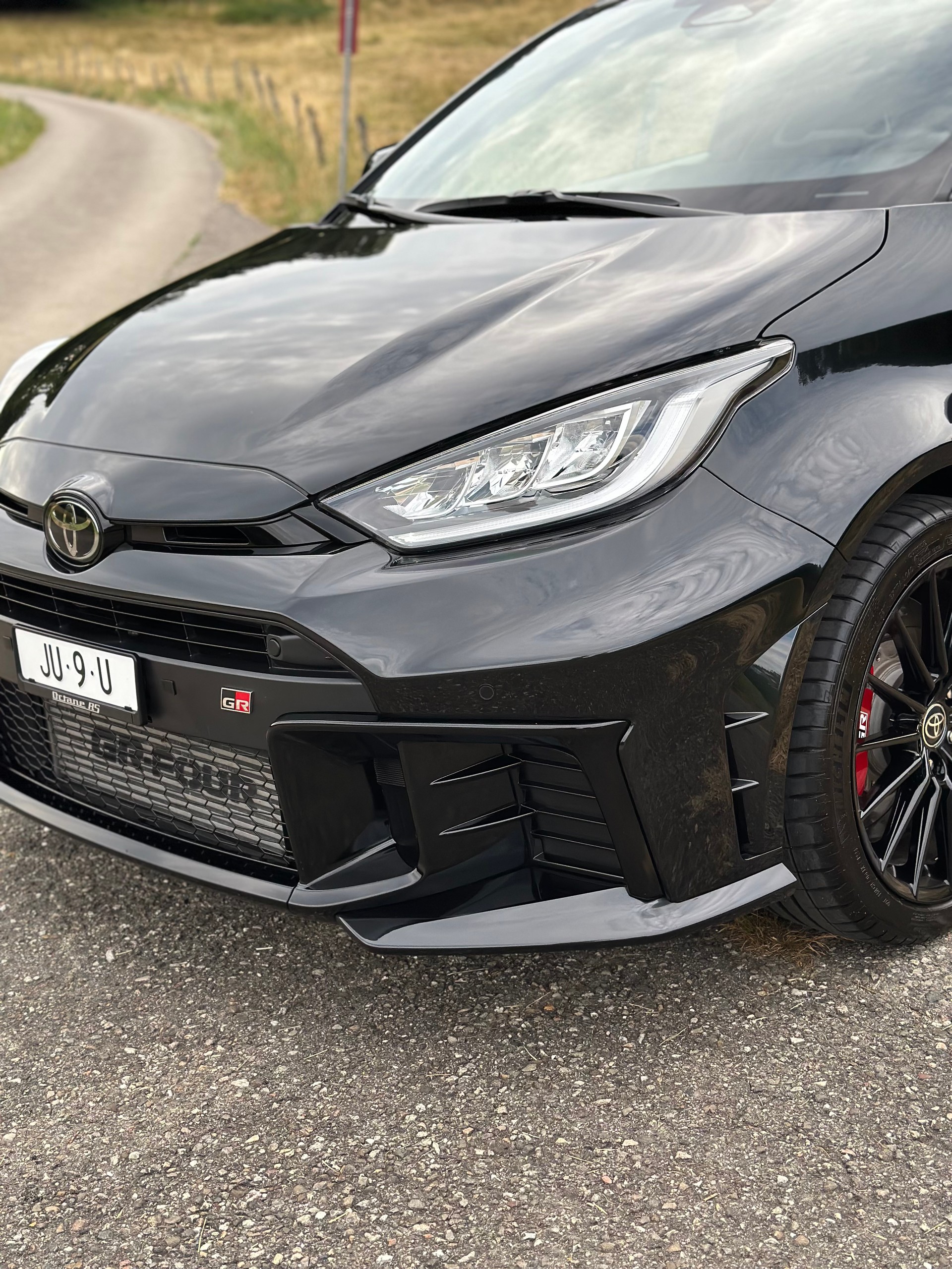 TOYOTA Yaris 1.6 GR Sport-image-2