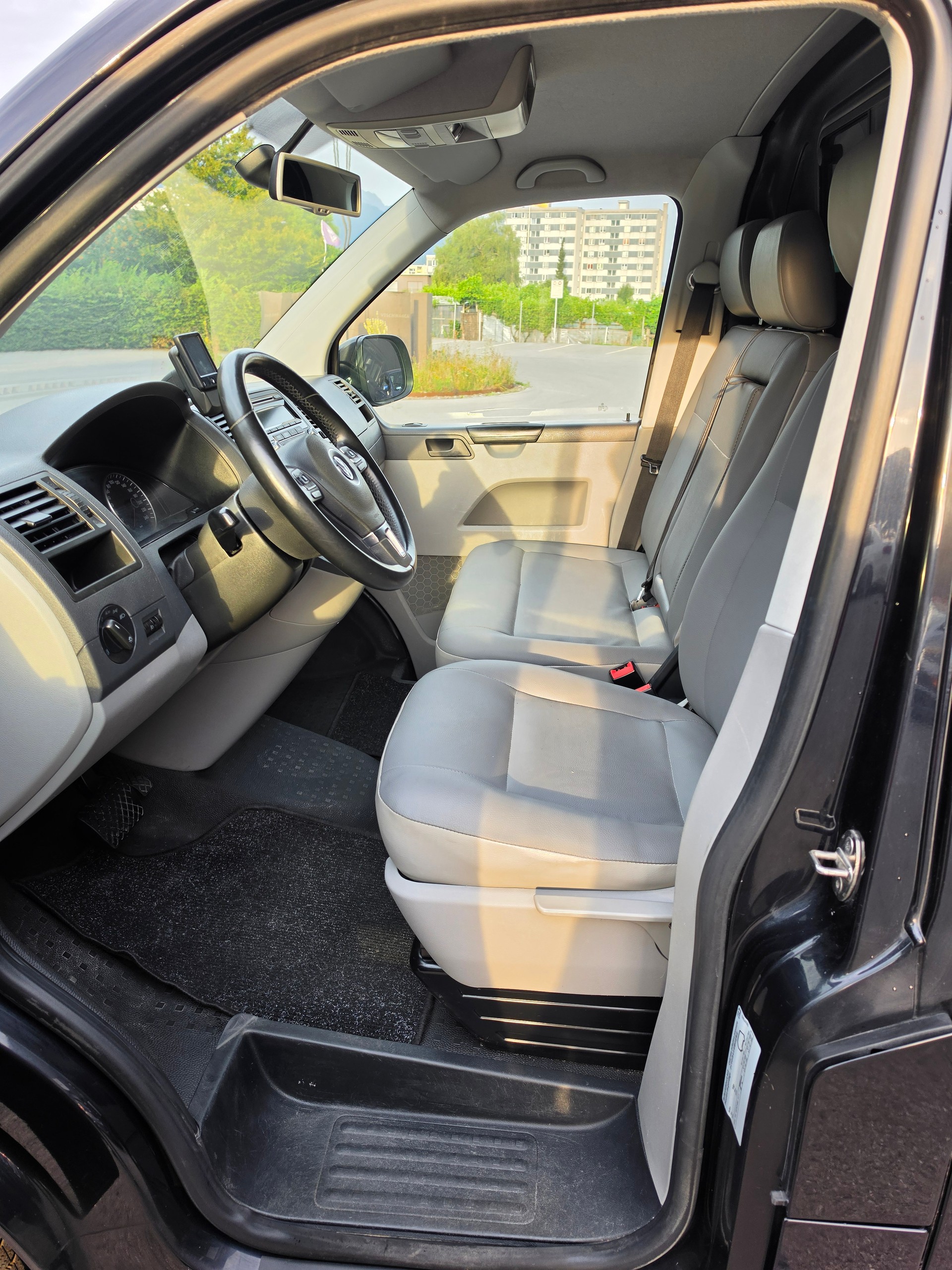 VW T5 2.0 Bi-TDI 4Motion DSG-image-8