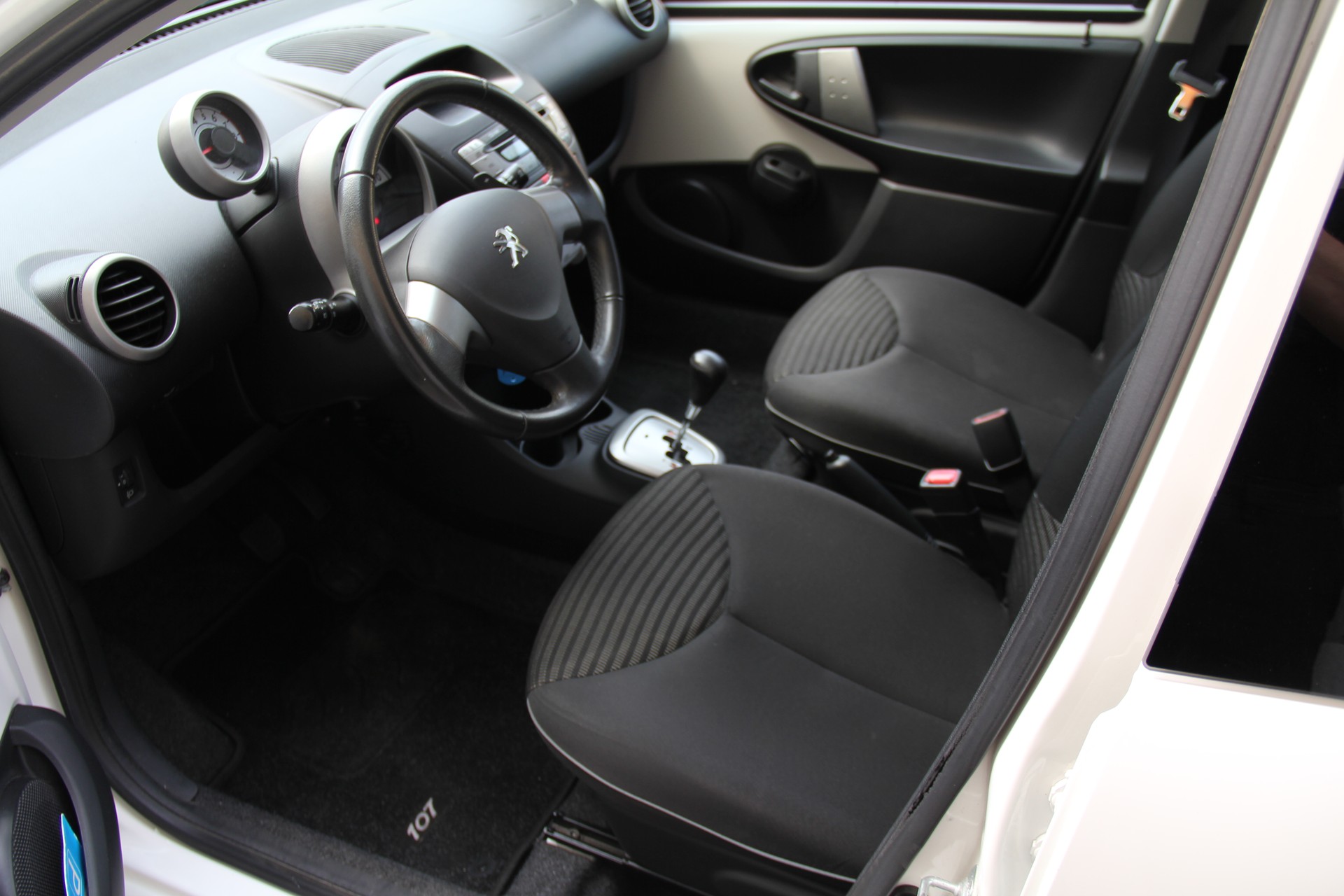 PEUGEOT 107 1.0 Style BMP5-image-7