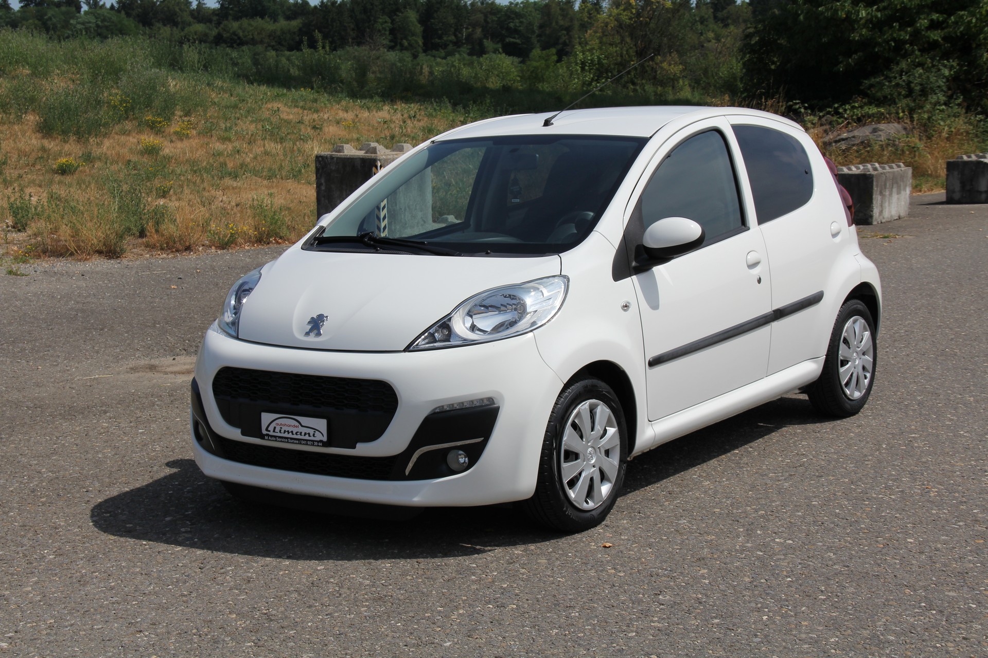 PEUGEOT 107 1.0 Style BMP5-image-1