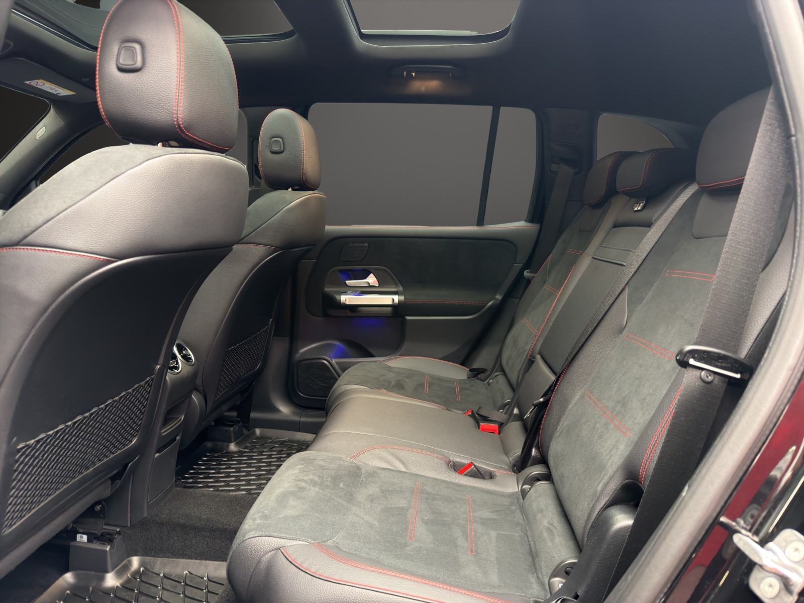 MERCEDES-BENZ GLB 220 d 4M 8G-Tronic-image-9