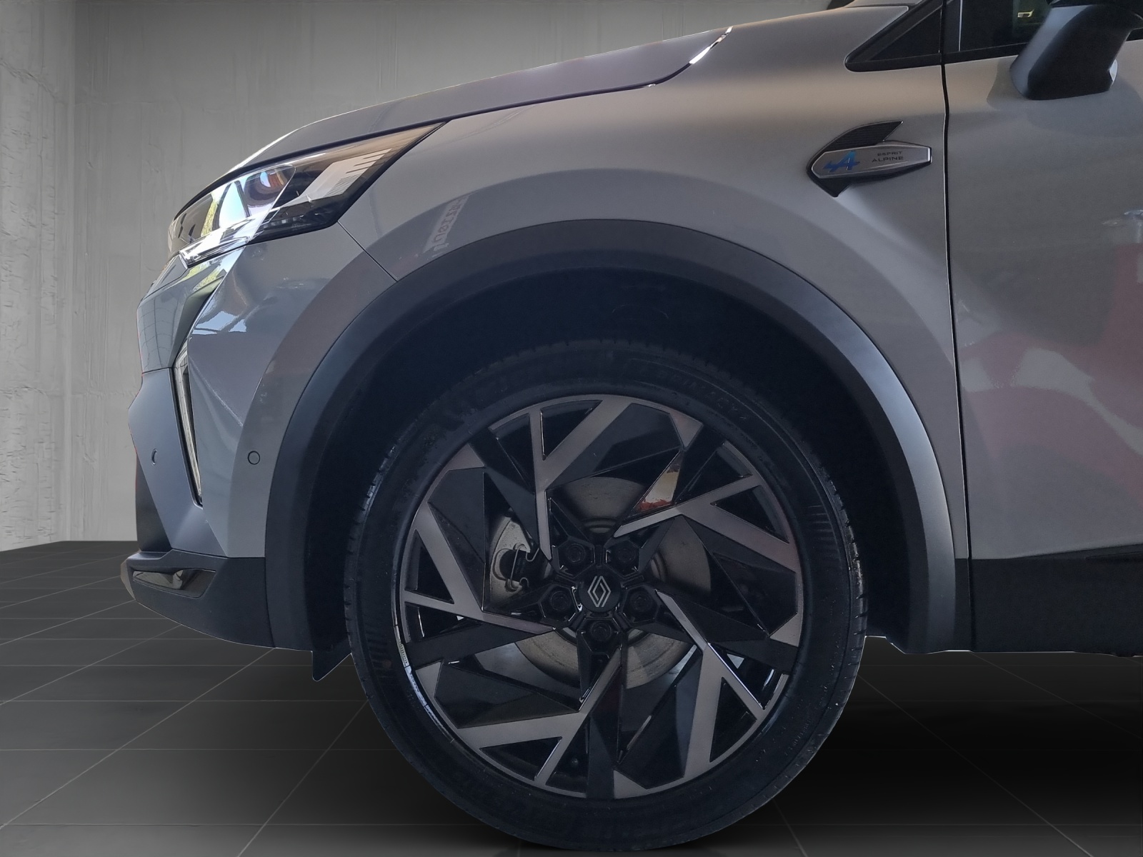RENAULT Captur 1.8 E-Tech esprit Alpin-image-5