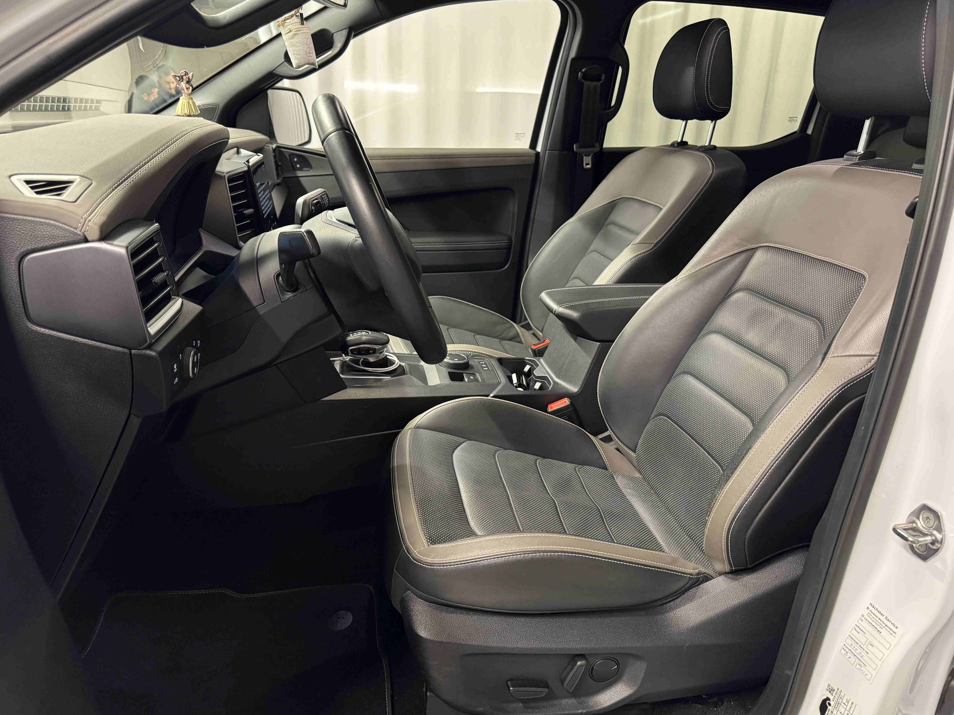 VW Amarok 3.0TDI Aventura Winter 1-image-9