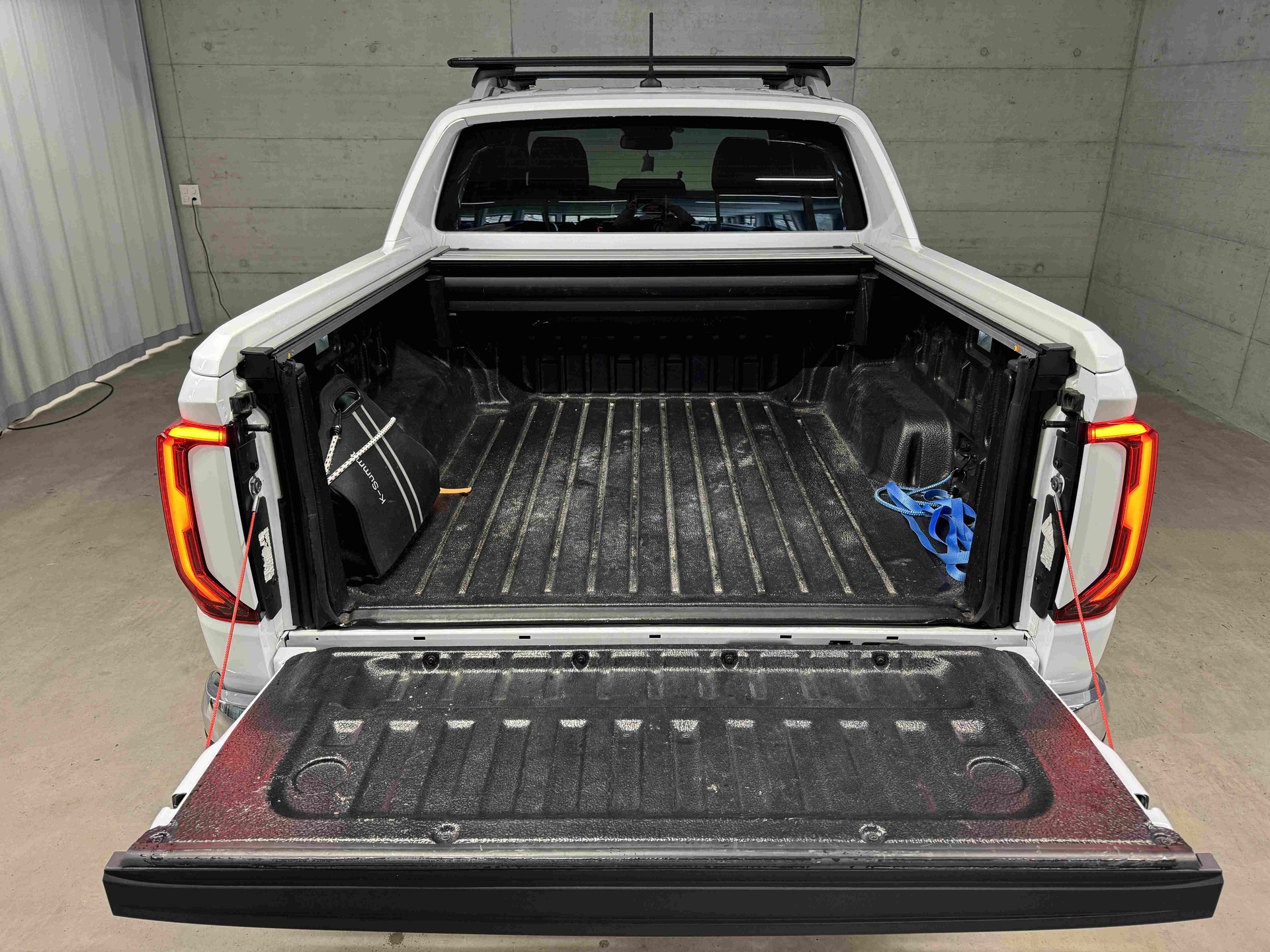 VW Amarok 3.0TDI Aventura Winter 1-image-17
