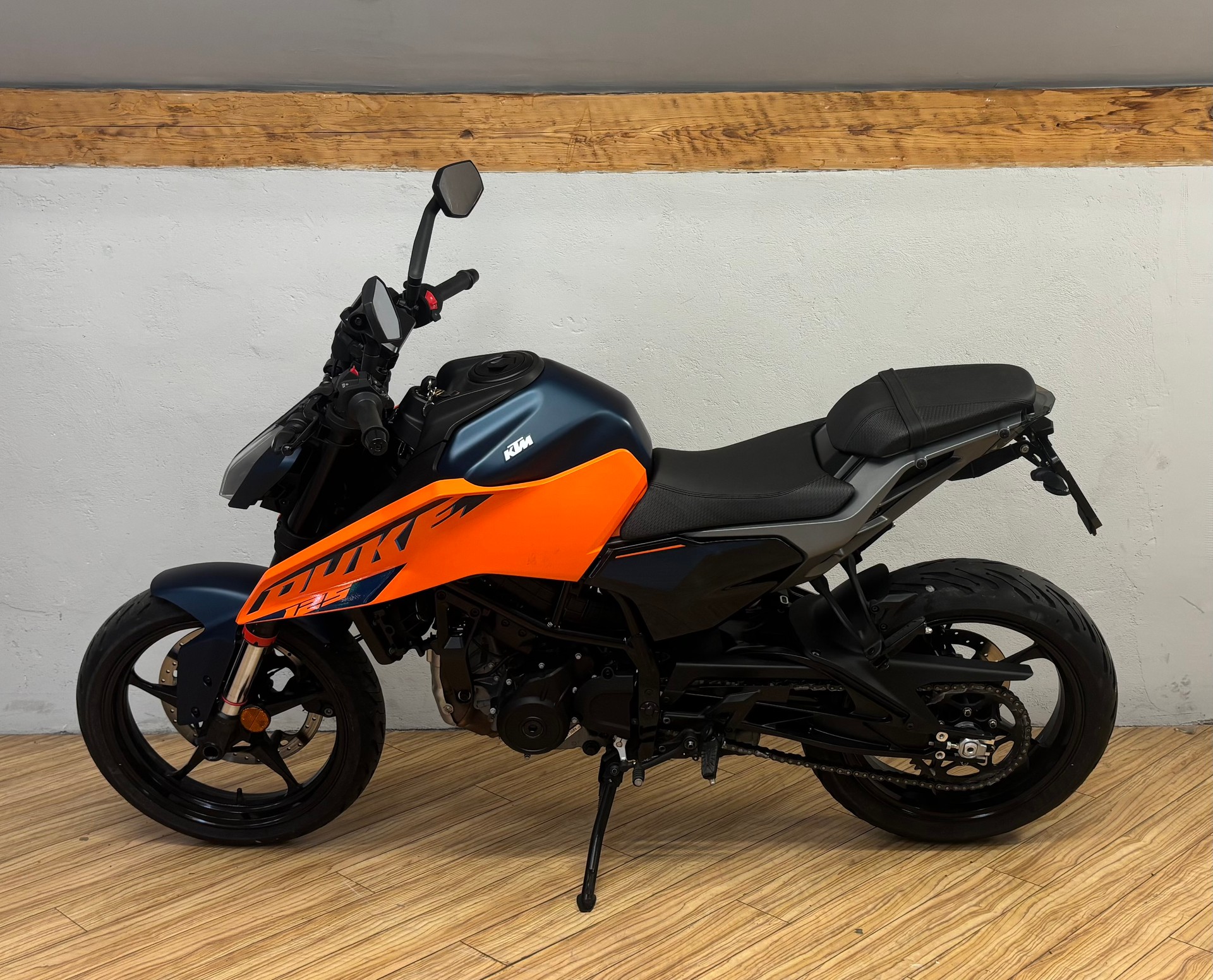 KTM 125 Duke-image-5