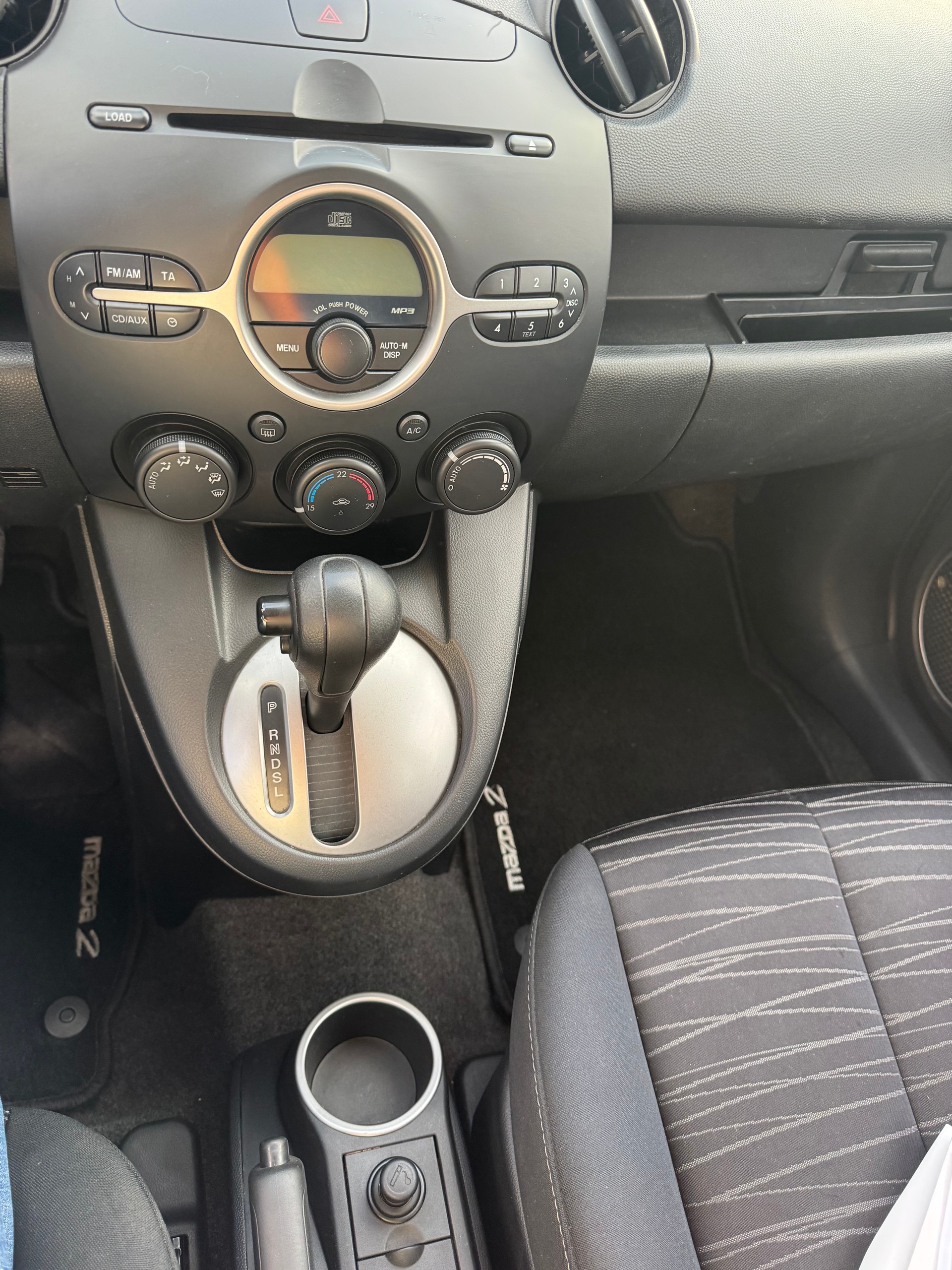 MAZDA 2 1.5i 16V City2 Automatic-image-13