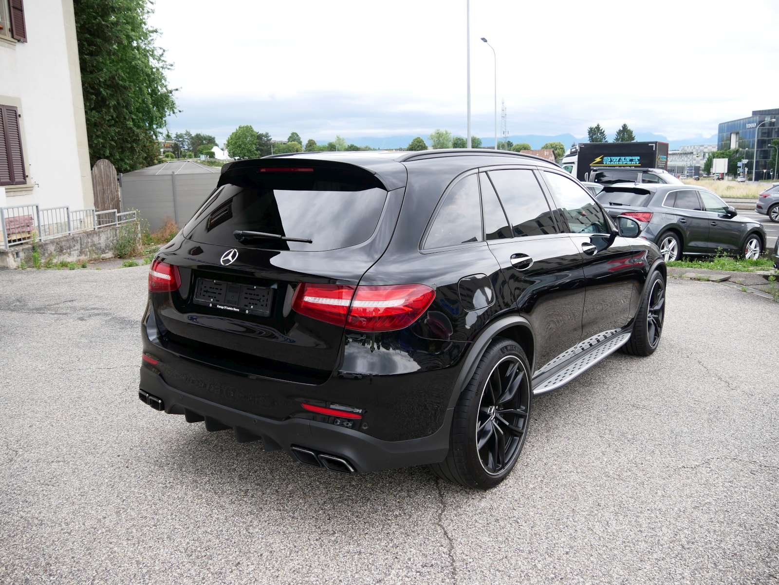 MERCEDES-BENZ GLC 63 AMG 4Matic+ 9G-Tronic-image-3
