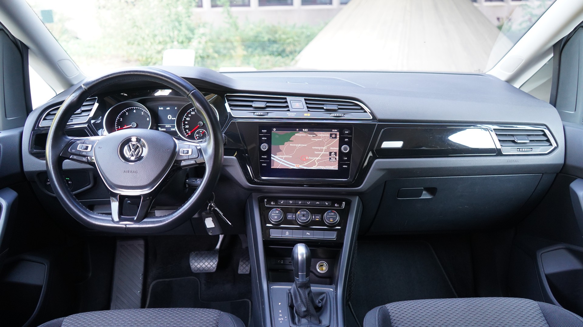 VW Touran 1.4 TSI BlueMotion Technology Trendline DSG-image-7
