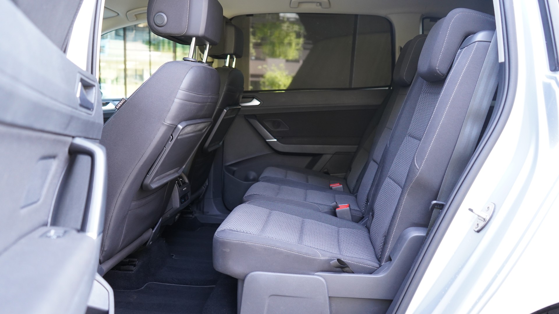 VW Touran 1.4 TSI BlueMotion Technology Trendline DSG-image-12