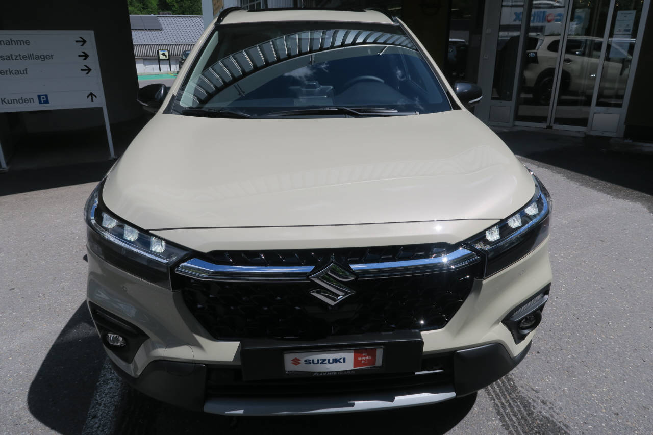 SUZUKI S-Cross 1.4 T Black Edition Top Hybrid 4x4-image-1
