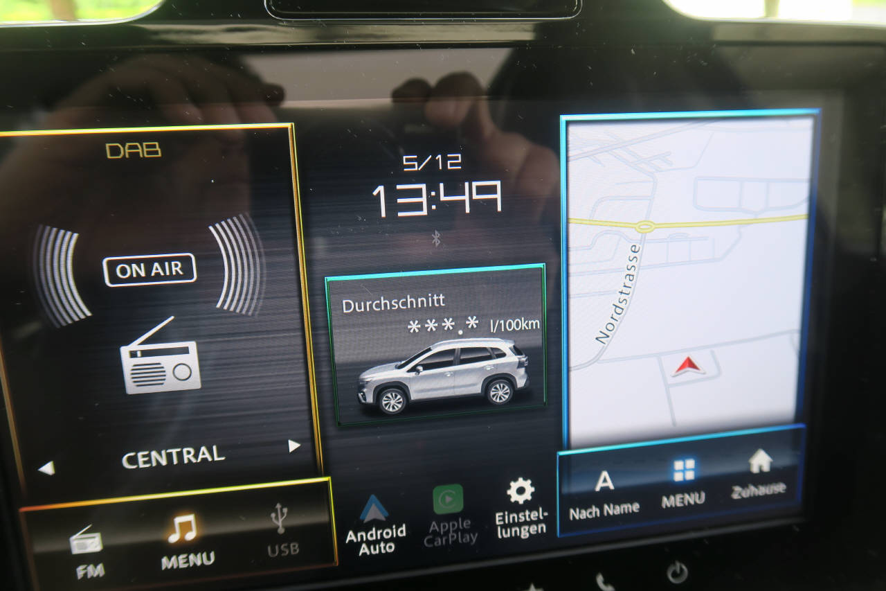 SUZUKI S-Cross 1.4 T Black Edition Top Hybrid 4x4-image-11