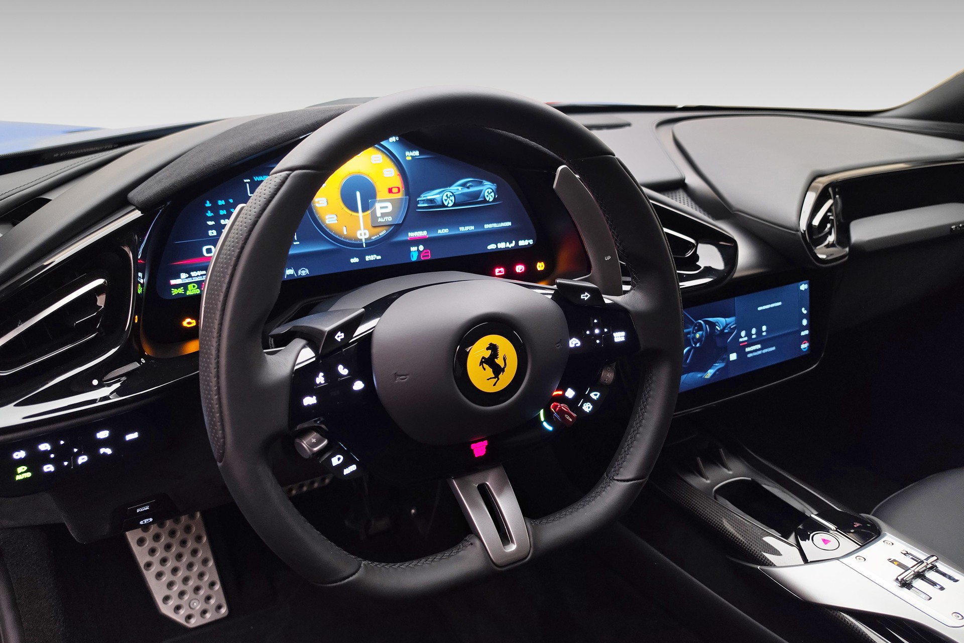FERRARI 12 Cilindri-image-13