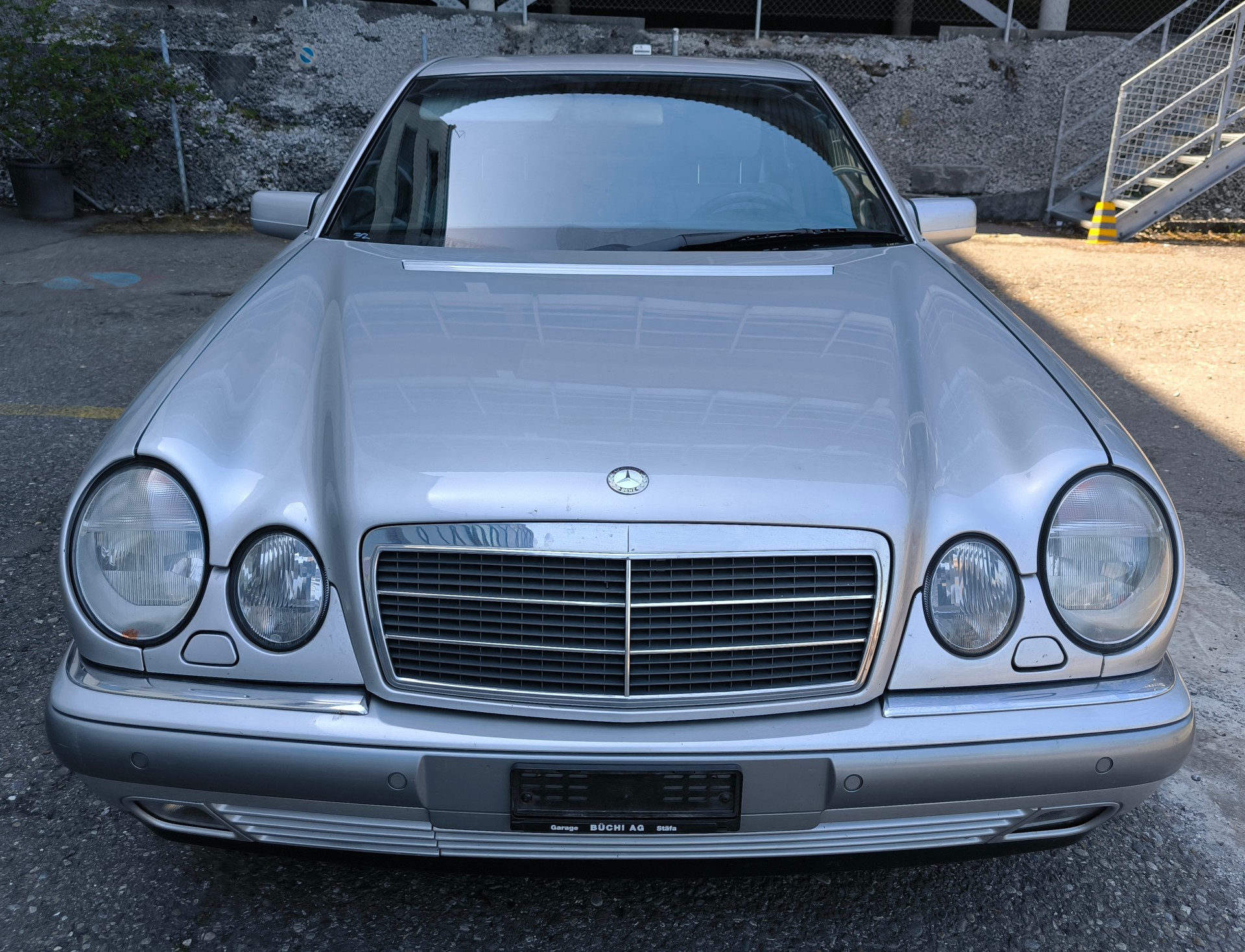 MERCEDES-BENZ E 320 Avantgarde 4-Matic Automatic-image-0