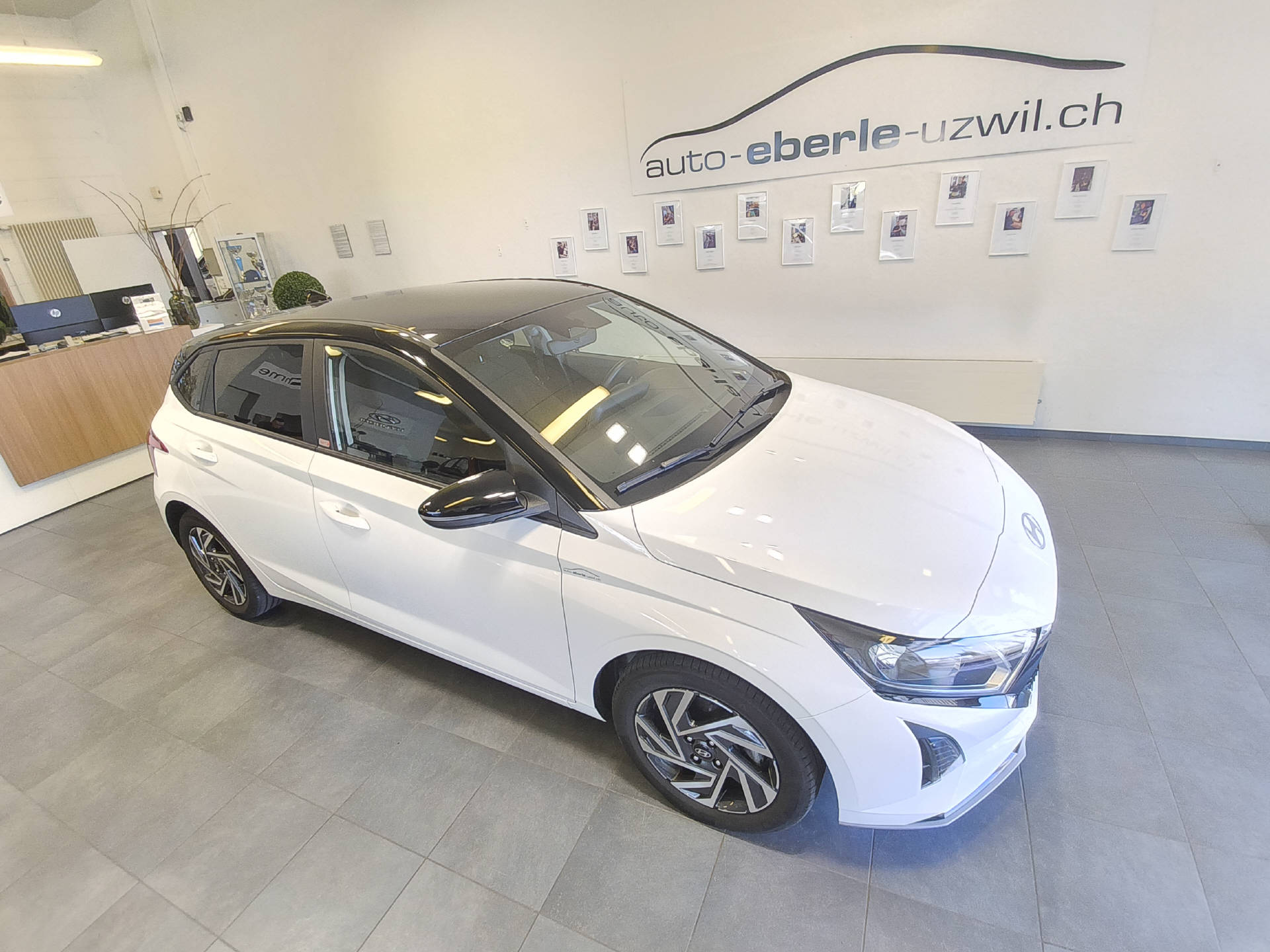 HYUNDAI i20 1.0 T-GDi Amplia-image-8