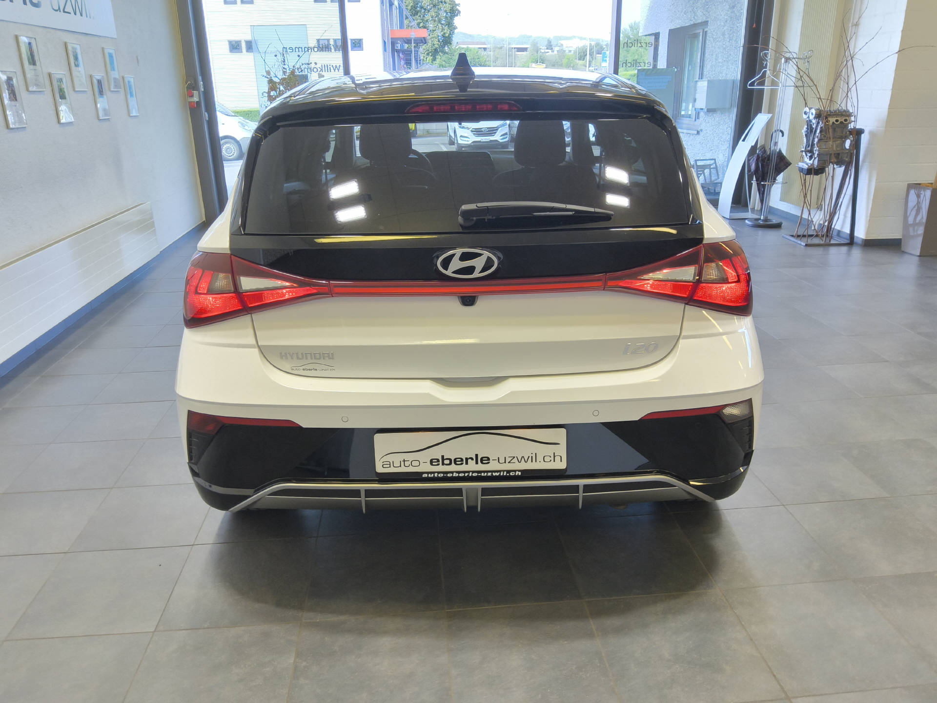 HYUNDAI i20 1.0 T-GDi Amplia-image-5