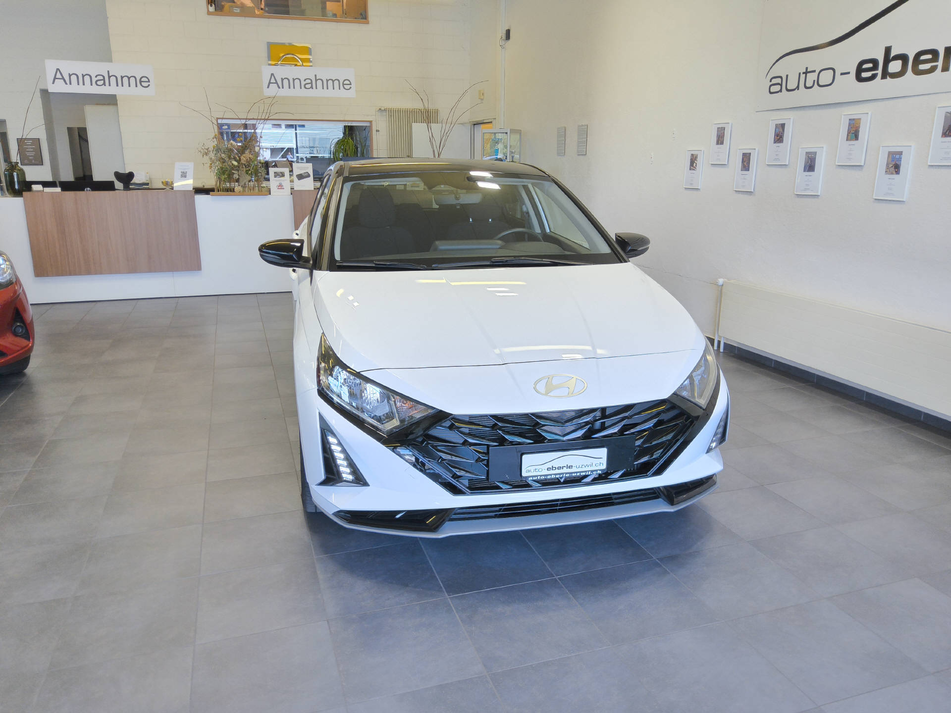 HYUNDAI i20 1.0 T-GDi Amplia-image-0