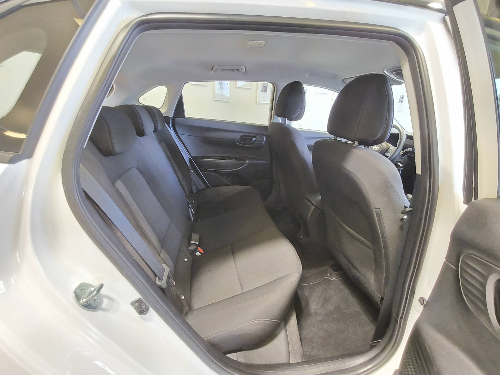 HYUNDAI i20 1.0 T-GDi Amplia-image-13
